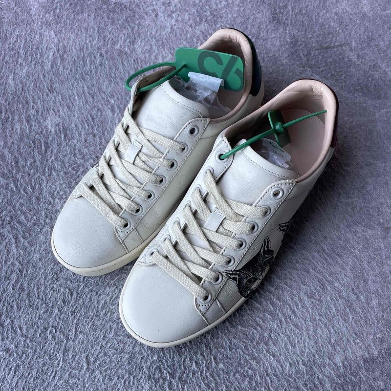 Gucci Gucci Ace Mystic Leather Fashion Sneakers for Women 0079 Size US 6 / IT 36 - 1 Thumbnail