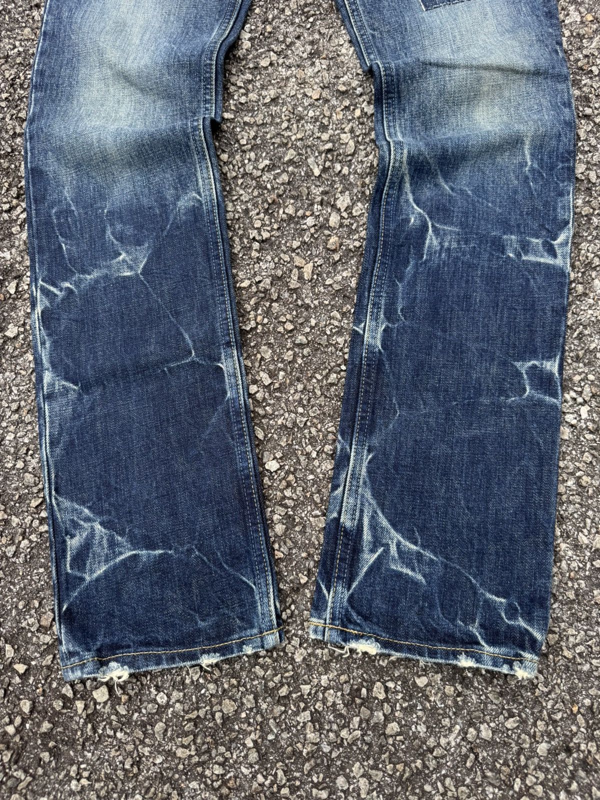 Hysteric Glamour HYSTERIC GLAMOUR JAPAN STUDDED UNISEX STYLE DISTRESSED JEANS Size US 29 - 8 Thumbnail