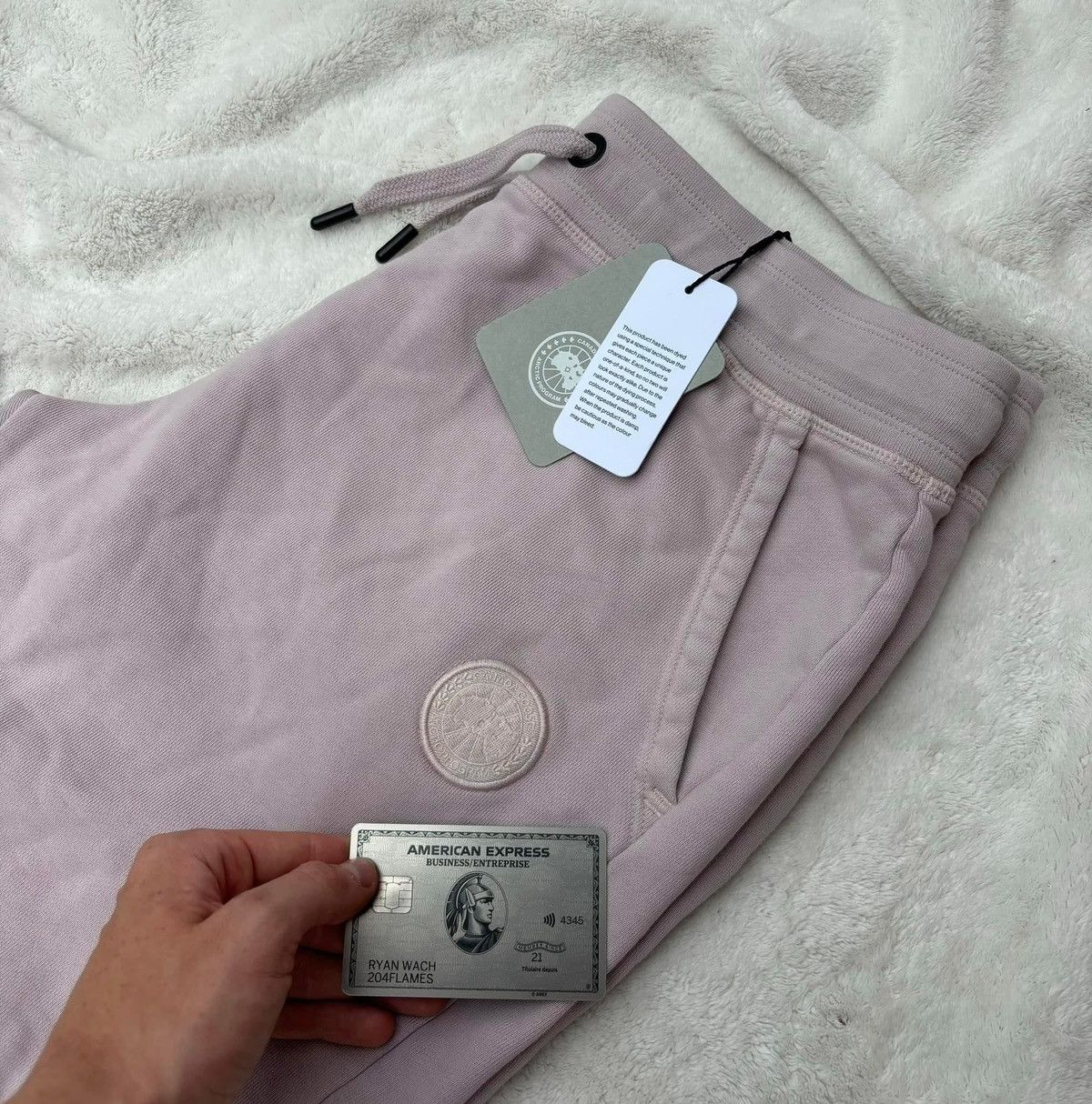 Canada Goose Canada Goose Lucent Rose Sweatpants Size US 34 / EU 50 - 2 Thumbnail