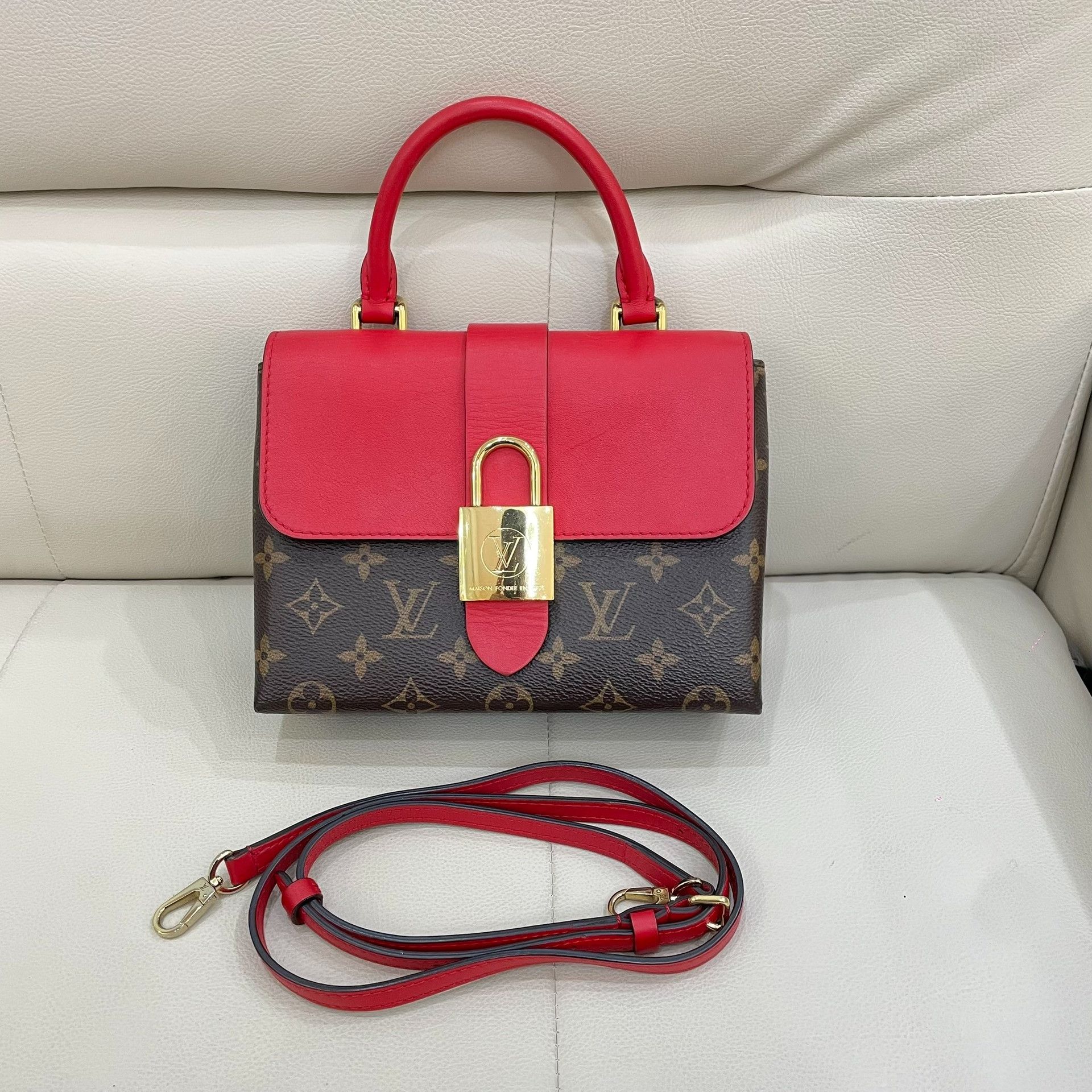 Louis Vuitton Pre-loved Bag Very good condition Size ONE SIZE - 1 Thumbnail