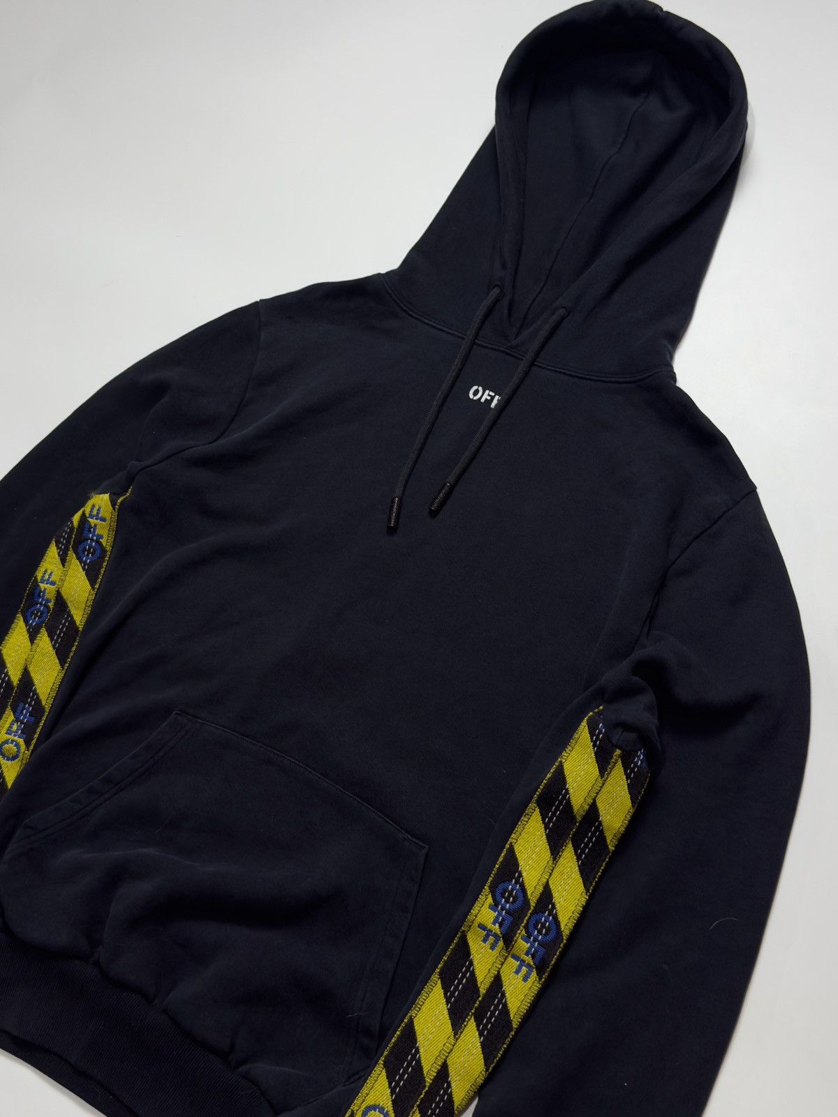 Off-White Off-White Hoodie Black yellow tape 18ss rare Size US S / EU 44-46 / 1 - 2 Thumbnail