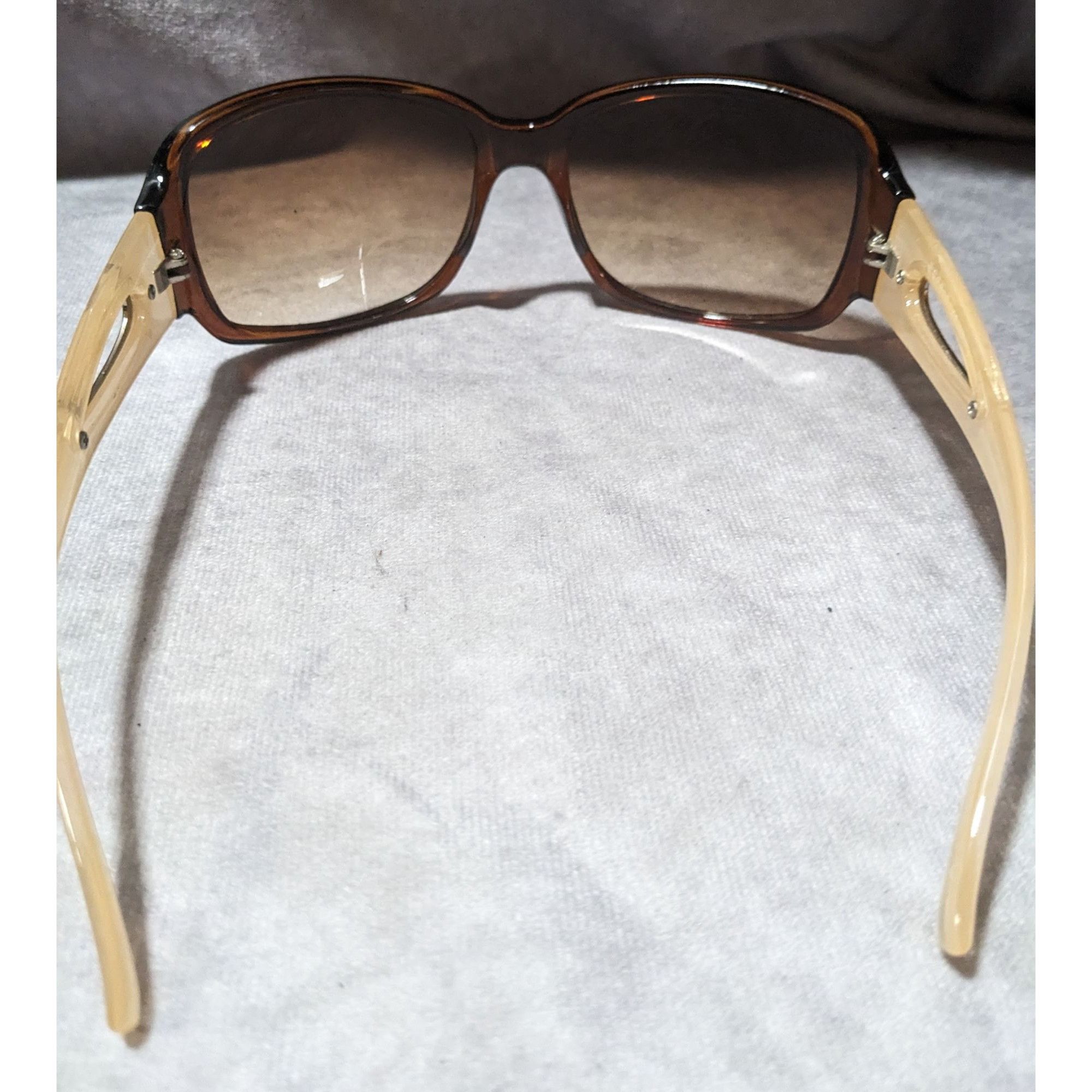 Esprit Esprit Brown And Beige Sunglasses With Teardrop Cutouts Size ONE SIZE - 5 Thumbnail