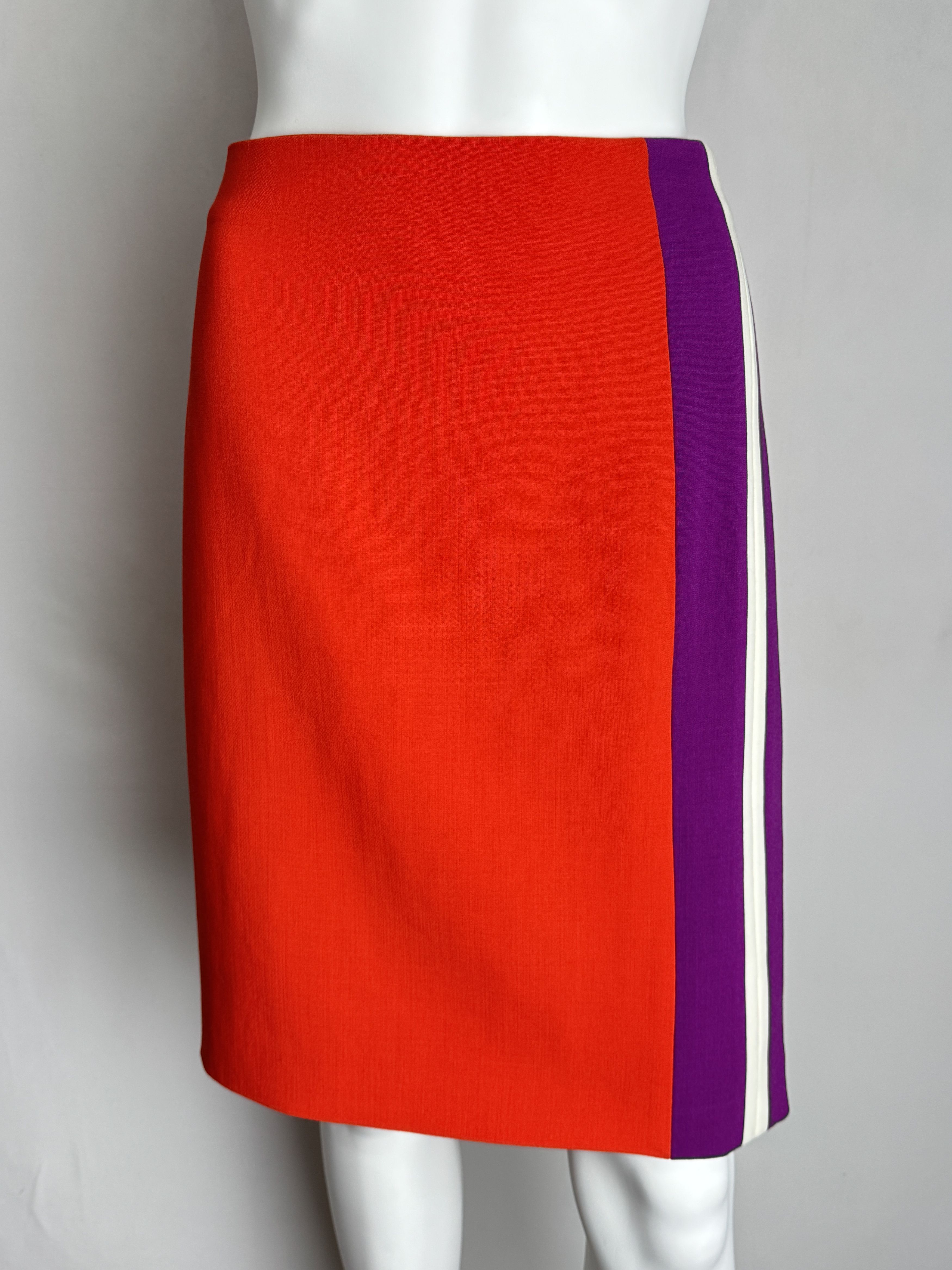 Fendi FENDI women’s wool pencil skirt, made in Italy Size 30" / US 8 / IT 44 - 4 Thumbnail