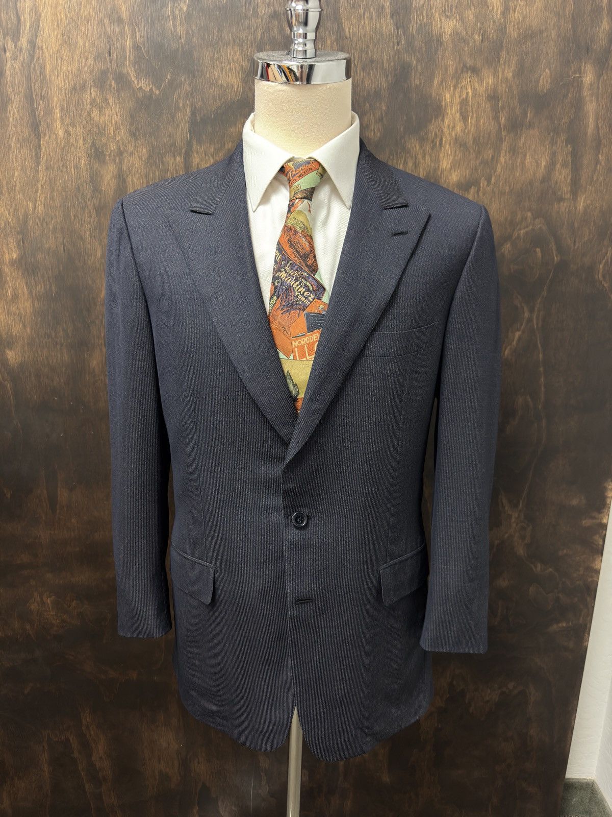 Brioni Brioni Made in Italy Vintage Peak Lapel Silk Jacket 40 R Size 40R - 1 Thumbnail