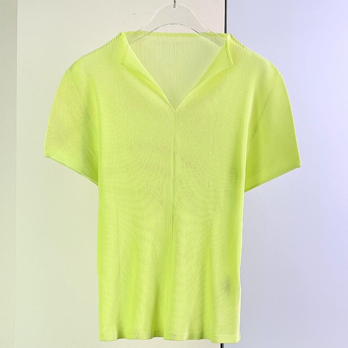 Pleats Please Issey Miyake PLEATS PLEASE ISSEY MIYAKE Pleated Top Size 3 Size M / US 6-8 / IT 42-44 - 1 Thumbnail