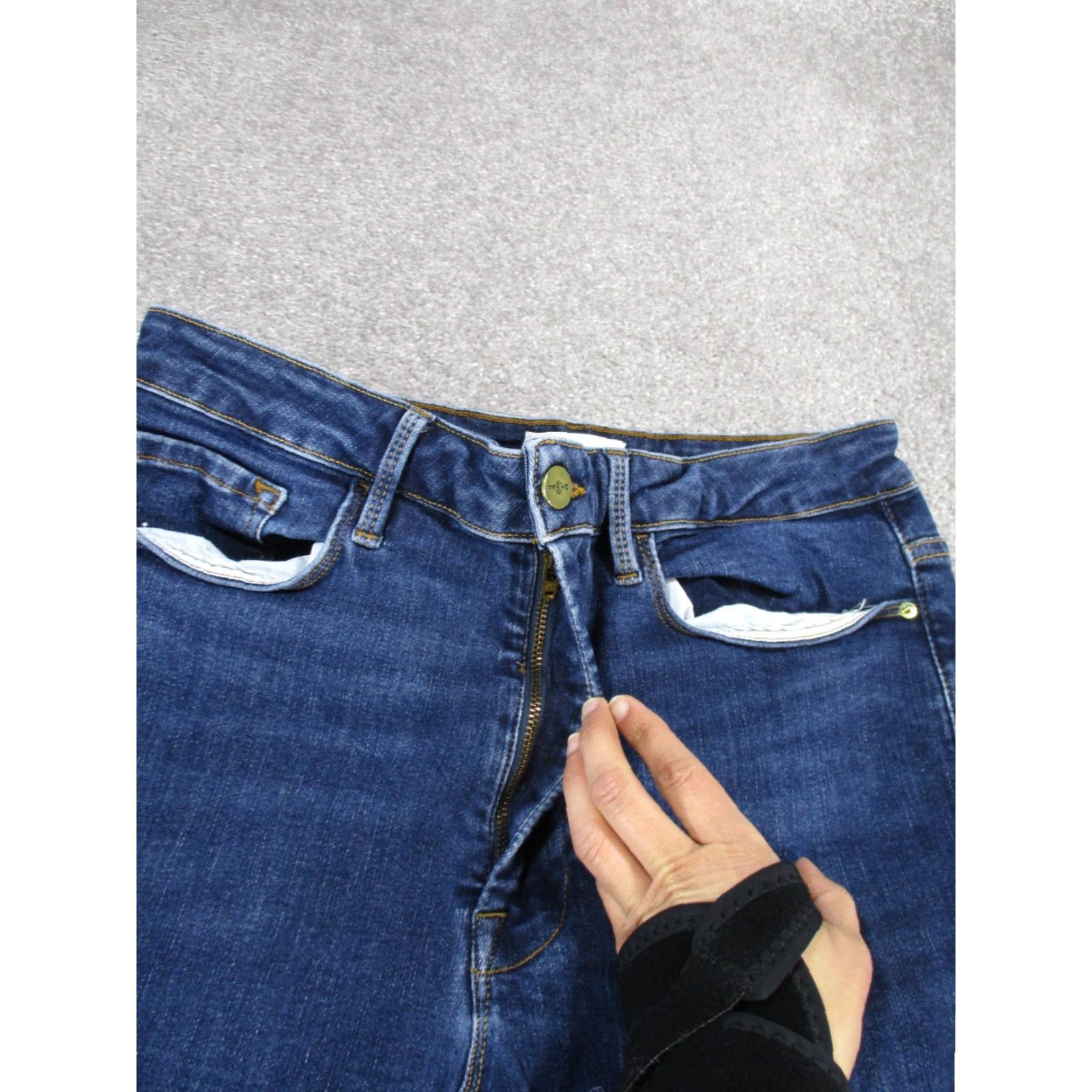 Frame FRAME Jeans Womens Skinny Dark Wash Denim High Rise Size 2 Blue Size 26" / US 2 / IT 38 - 3 Thumbnail