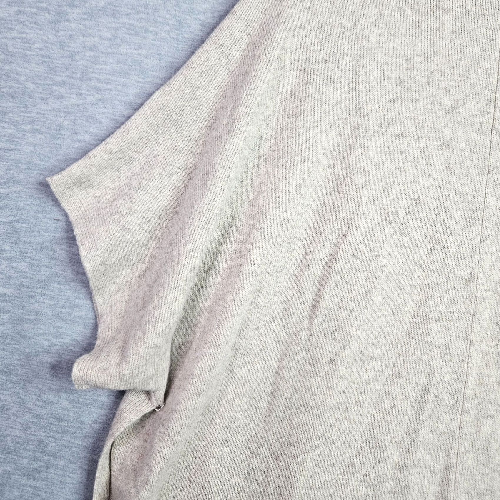 Eileen Fisher Eileen Fisher Cardigan Sweater Yak Wool V-Neck Long Sleeve Beige Regular M/L Womens Modern Knit New Cardigan Seasonal All Seasons Casual Vintage: No Size M / US 6-8 / IT 42-44 - 2 Thumbnail