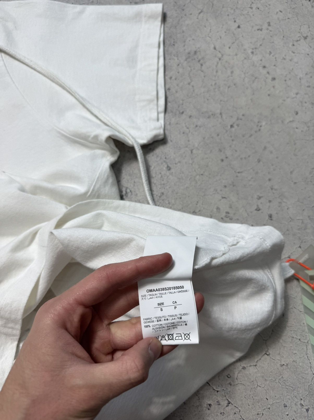 Off-White Off-White Futura Alien New T-Shirt Big Logo Luxury Size US S / EU 44-46 / 1 - 9 Thumbnail