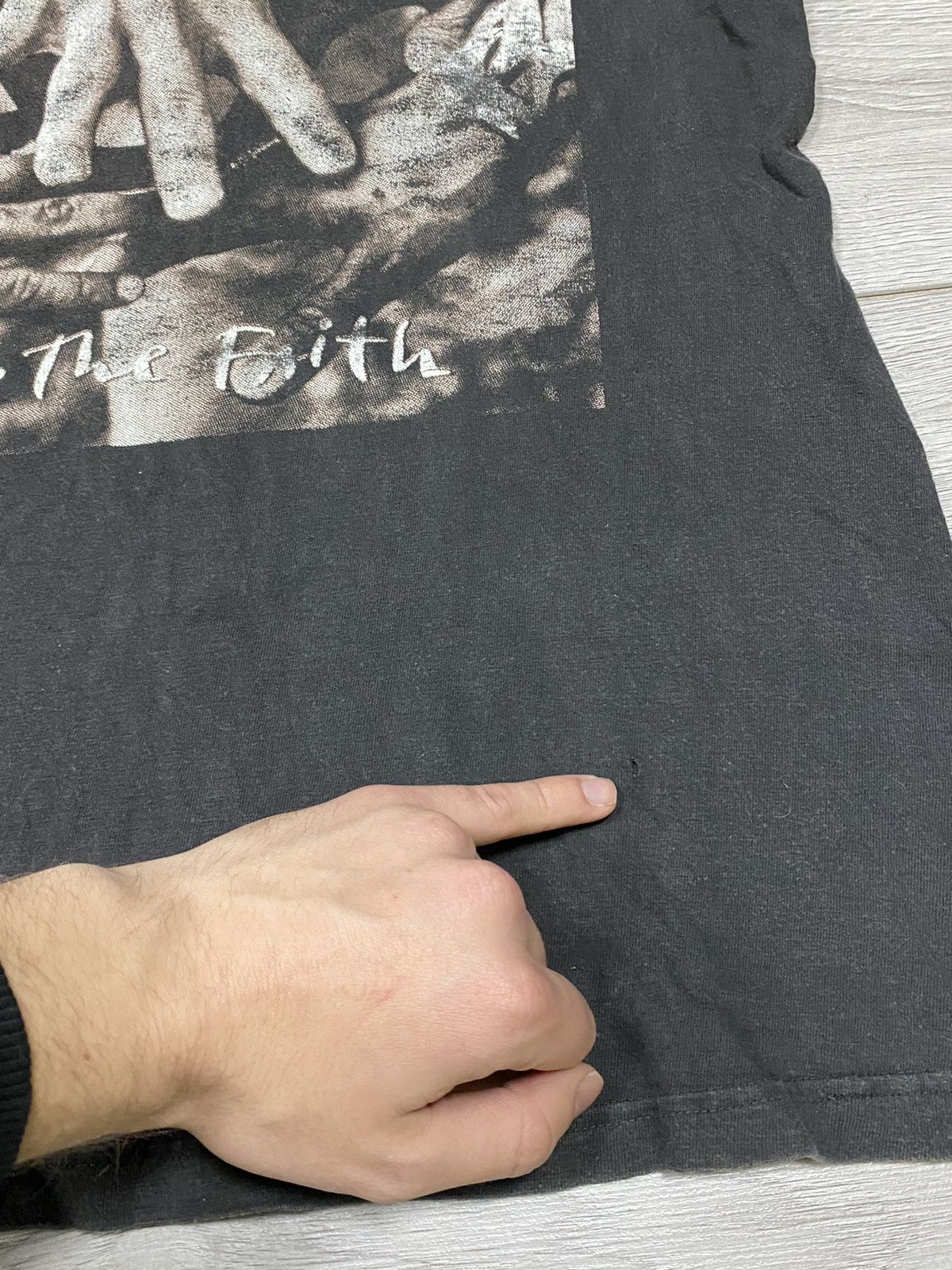 Bon Jovi Vintage Bon Jovi “Keep The Faith” Graphic T-shirt Size US L / EU 52-54 / 3 - 8 Thumbnail