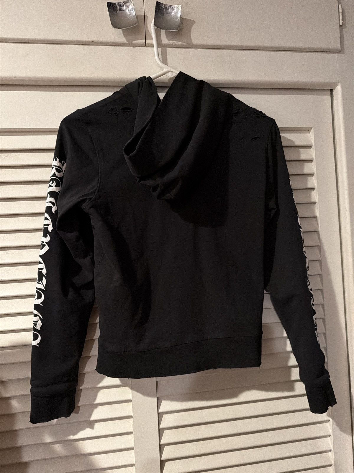 Balenciaga Balenciaga gothic logo distressed zip up hoodie small Size S / US 4 / IT 40 - 2 Thumbnail