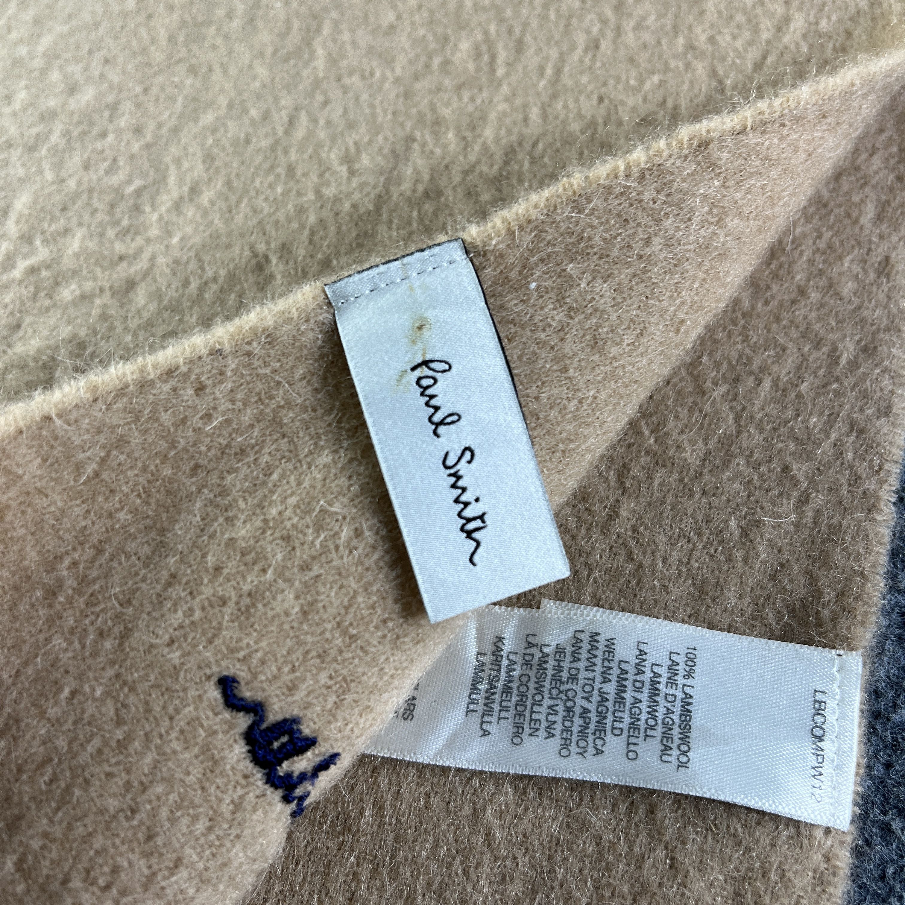 Paul Smith Scarf / Muffler / Neckwear T1161