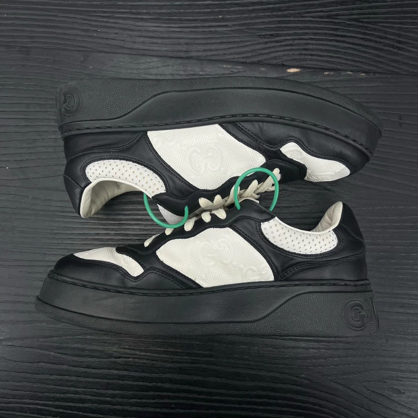 Gucci Gucci Rhyton Cookie Sneakers B&W 41.5 Like New OG Box Size US 8.5 / EU 41-42 - 2 Thumbnail