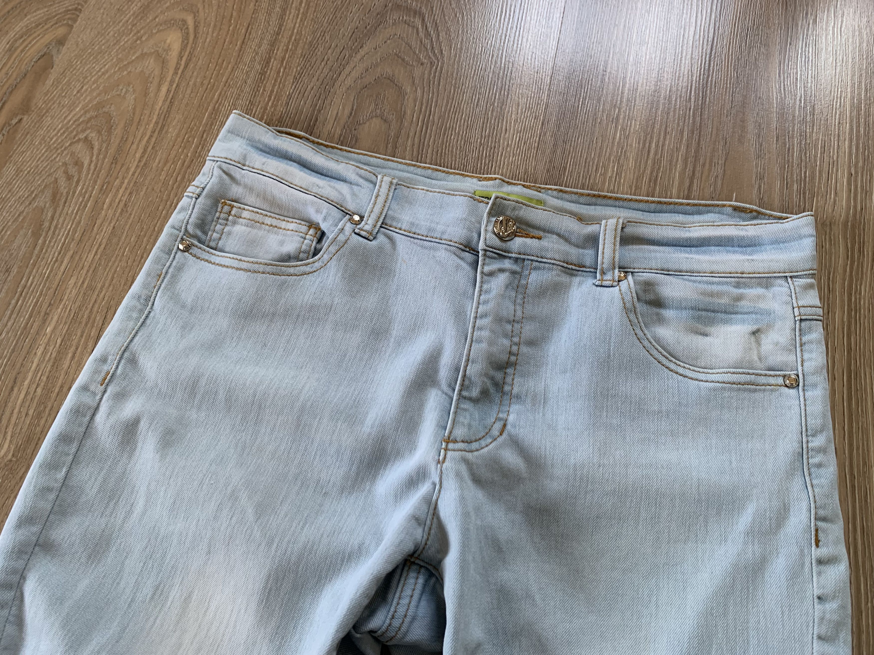 Versace Versace Vintage Light Blue Jeans Size 28" / US 6 / IT 42 - 4 Thumbnail