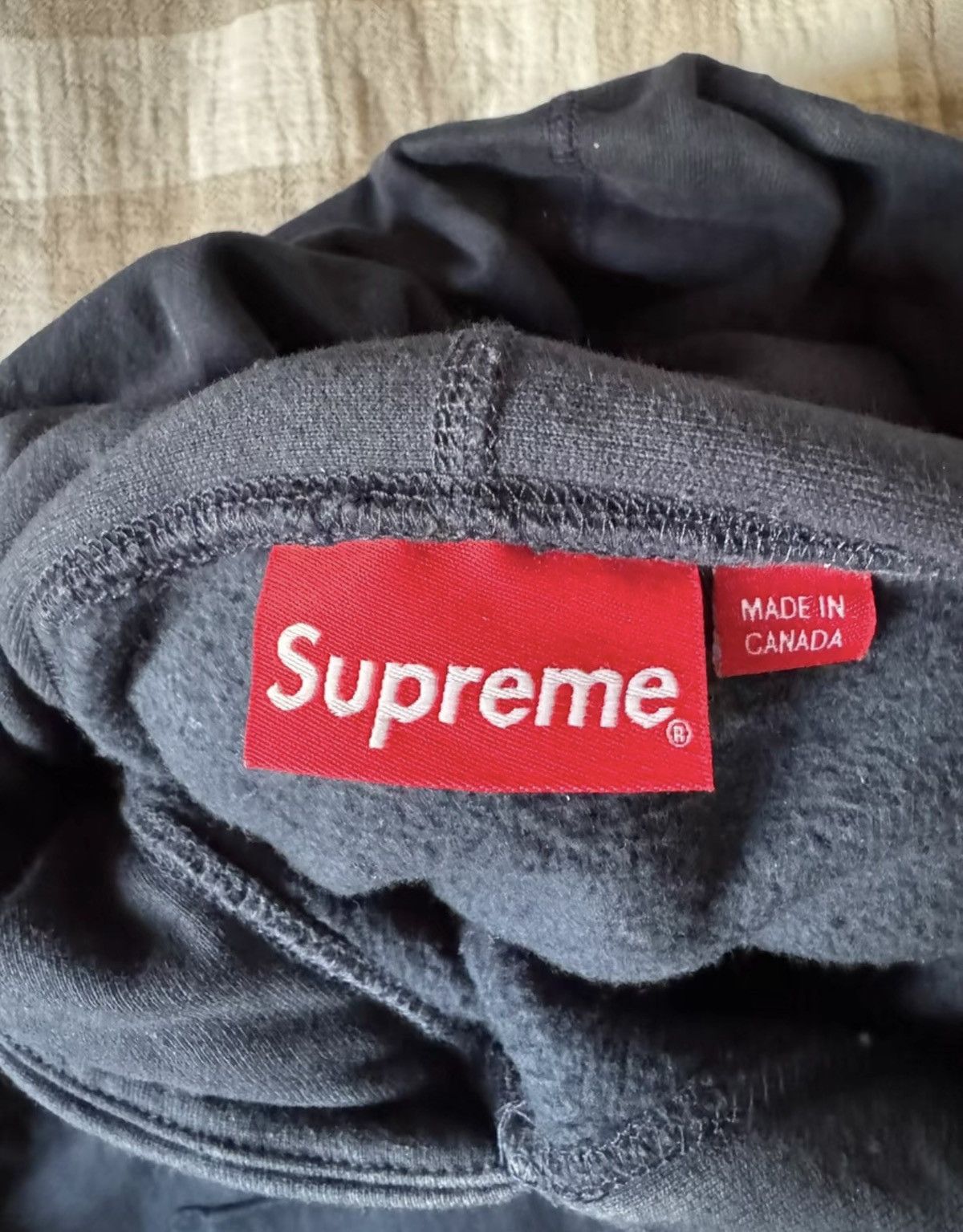 Supreme Supreme navy on navy tonal box logo hooded sweatershirt Size US L / EU 52-54 / 3 - 2 Thumbnail