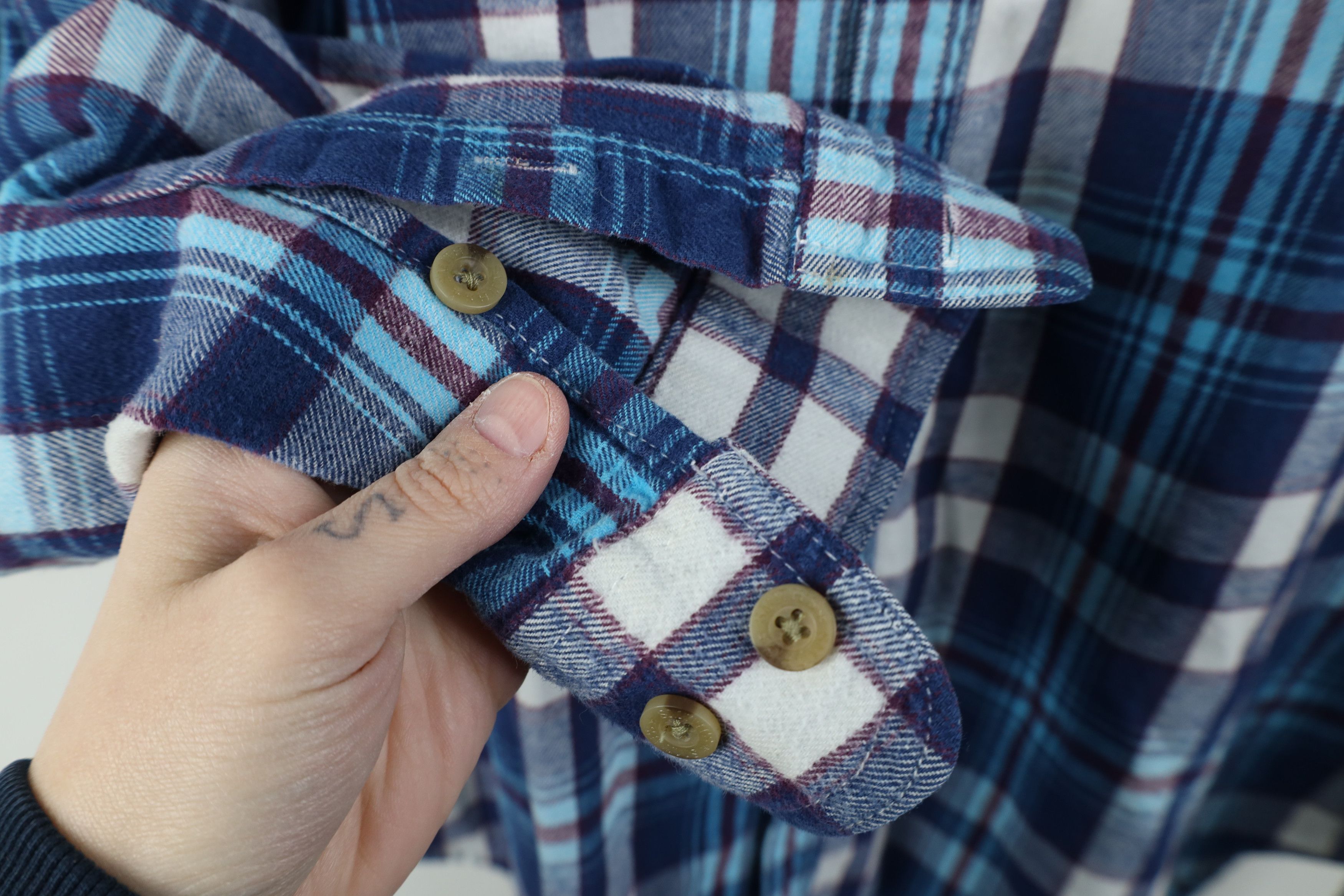 Vintage Vintage Y2K Streetwear Heavyweight Button Shirt Blue Plaid Size US XL / EU 56 / 4 - 6 Thumbnail