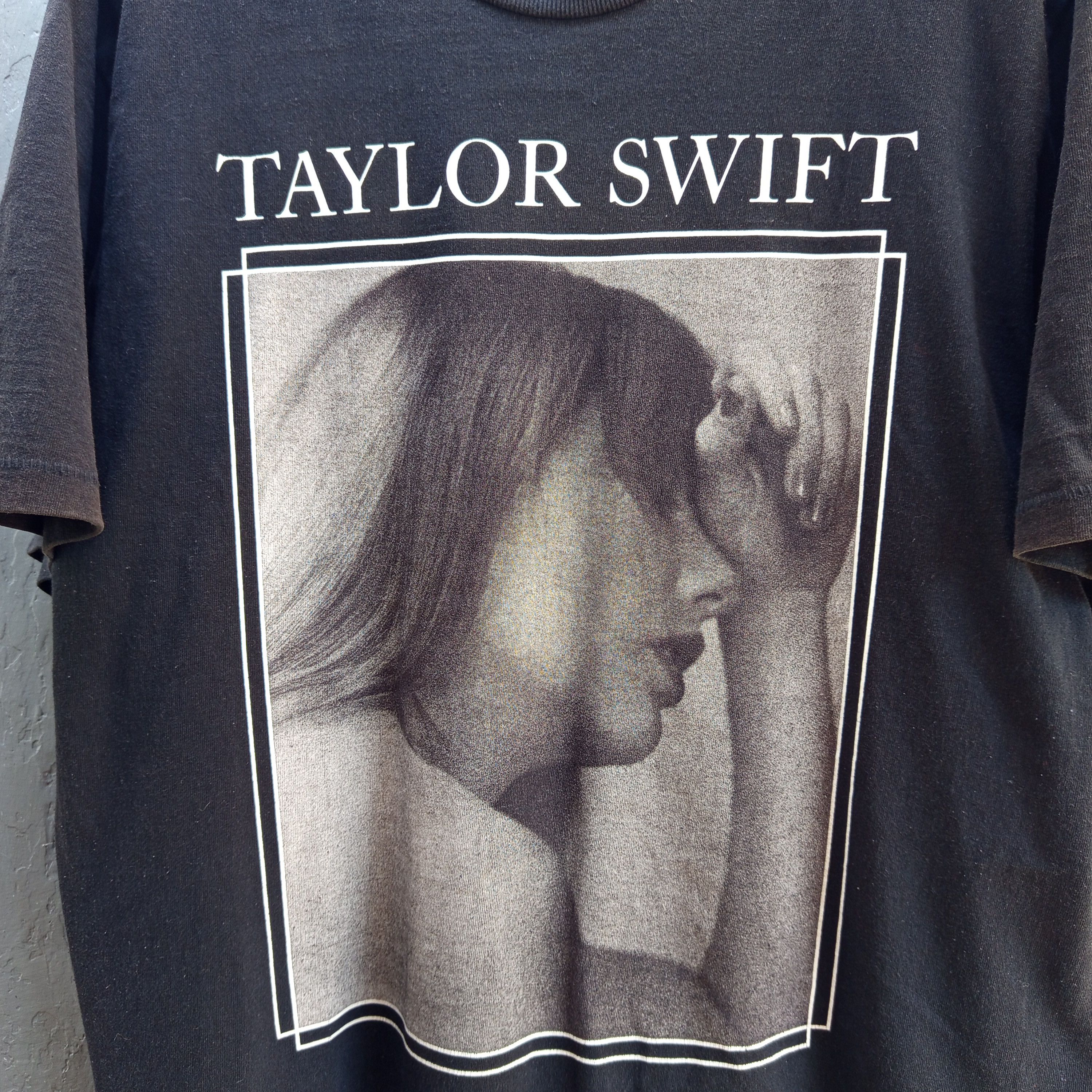 Band Tees Taylor swift the tortured poets department T shirt Size US XL / EU 56 / 4 - 3 Thumbnail