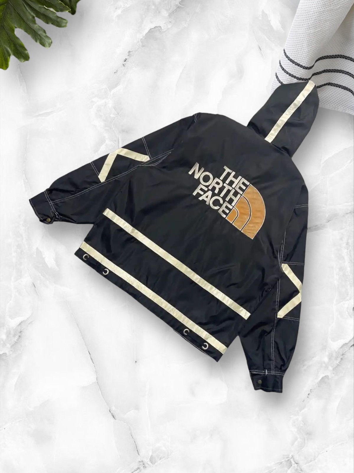 The North Face × Vintage Vintage 80s The North Face Embroidered Contrast Jacket Size US XL / EU 56 / 4 - 3 Thumbnail