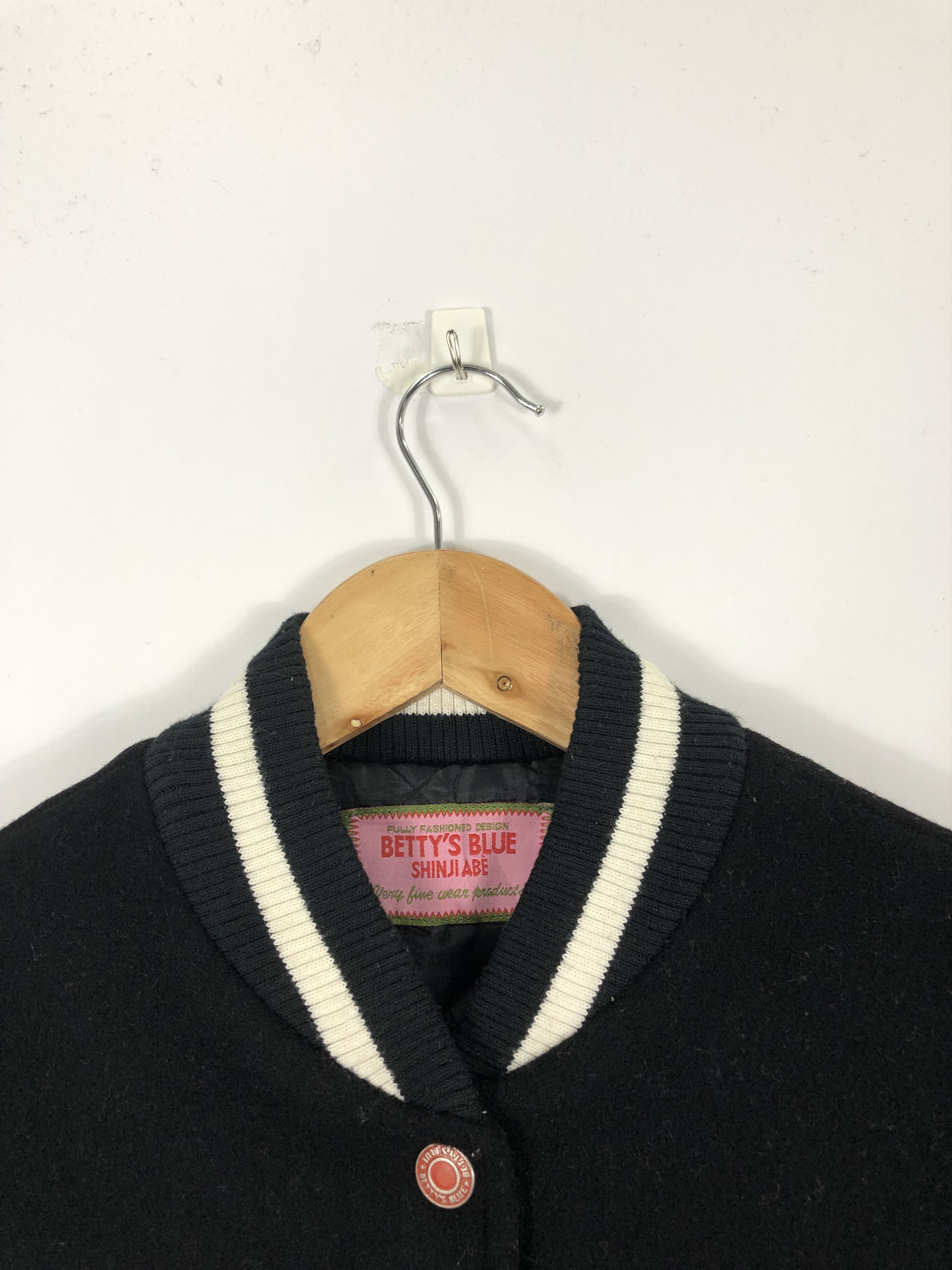 Japanese Brand Vintage Betty's Blue Shinji Abe Varsity Jacket Leather V0173 Size US M / EU 48-50 / 2 - 6 Thumbnail