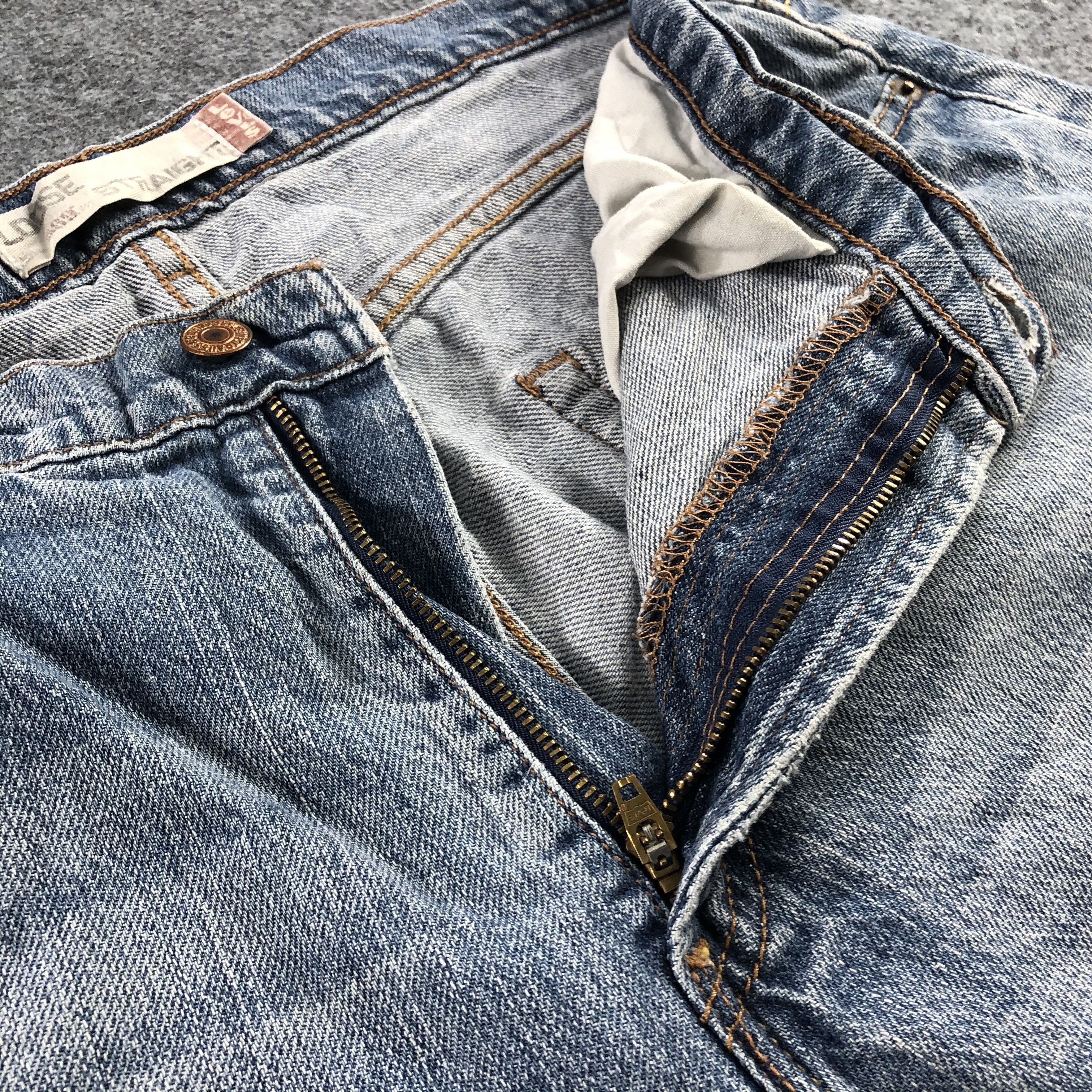 Levi's Vintage Light Wash Levis 569 Jeans-J2303 Size US 33 - 10 Thumbnail