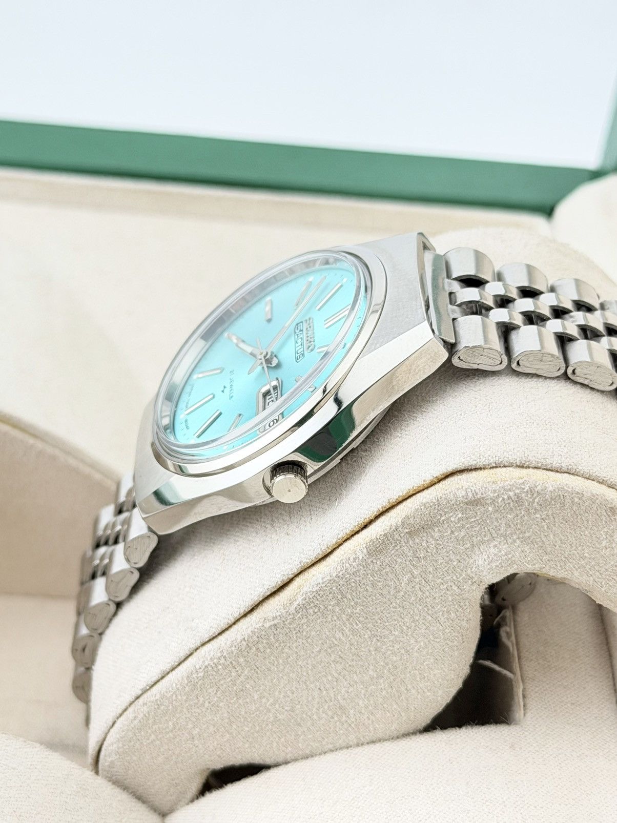 Seiko Seiko 5 Automatic Sky Blue Dial Mens Vintage Watch Size 36 - 6 Thumbnail