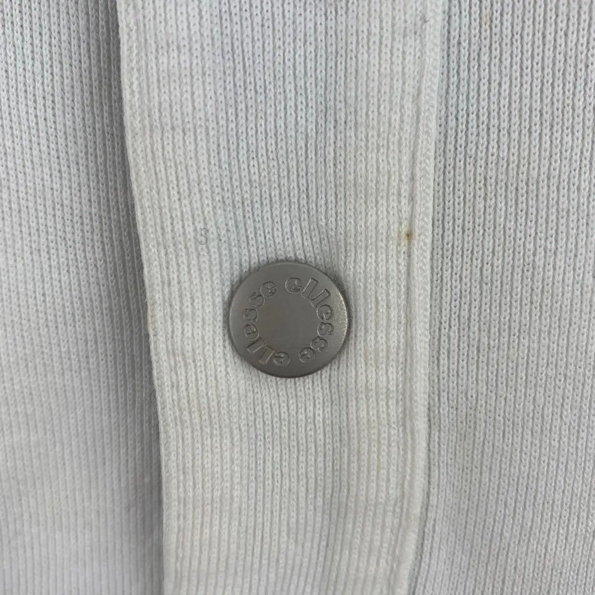 Ellesse Vintage ELLESSE PERUGIA ITALIA Half Button Cropped Top Size L / US 10 / IT 46 - 7 Thumbnail