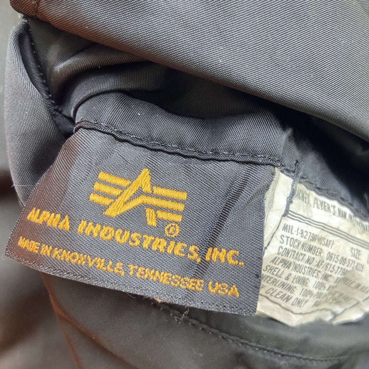 Alpha Industries Vintage Alpha Industries USAF Flight Bomber MA-1 Jacket Size US L / EU 52-54 / 3 - 23 Thumbnail