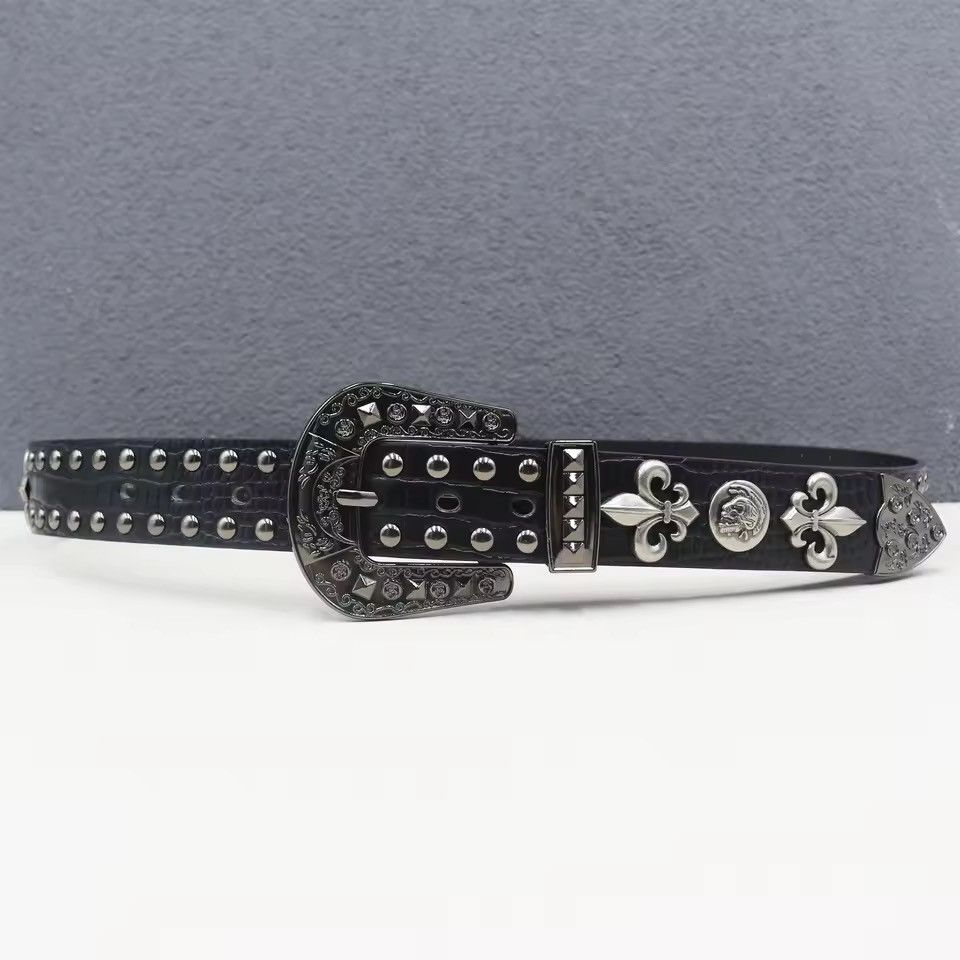 Japanese Brand Black Faux Leather Cross Studded Belt 105 cm Size ONE SIZE - 4 Thumbnail
