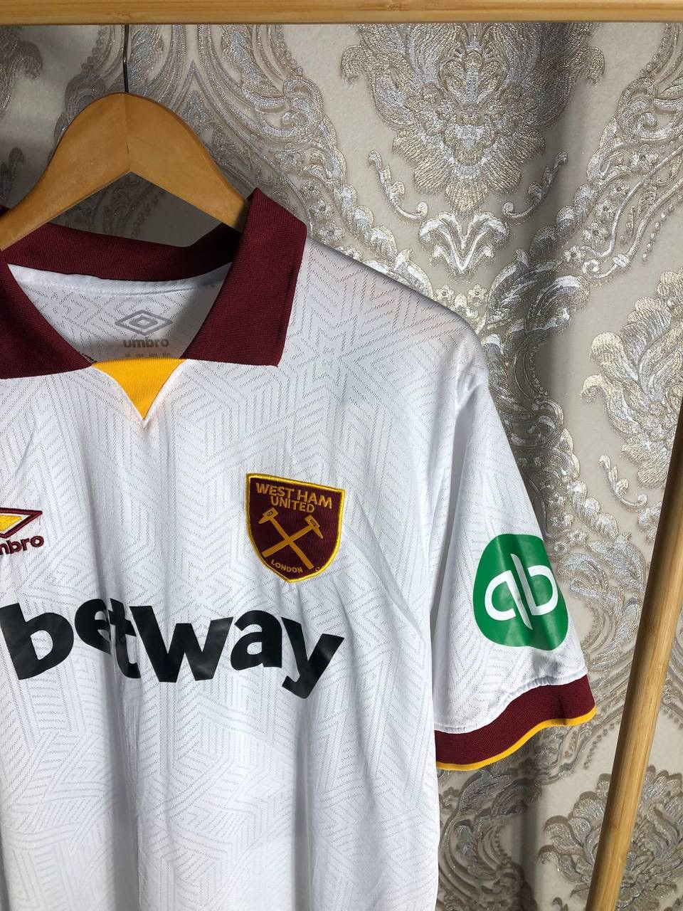 Umbro VINTAGE UMBRO FC WEST HAM UNITED ENGLAND SOCCER JERSEY RETRO Size US XXL / EU 58 / 5 - 3 Thumbnail