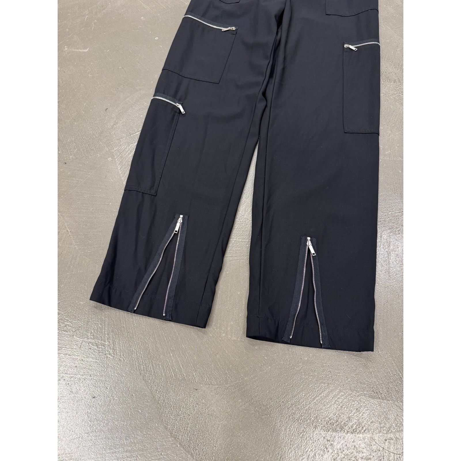 Celine A/W2002 Celine by Micheal Kors nylon zipper cargo pants Size 27" / US 4 / IT 40 - 4 Thumbnail