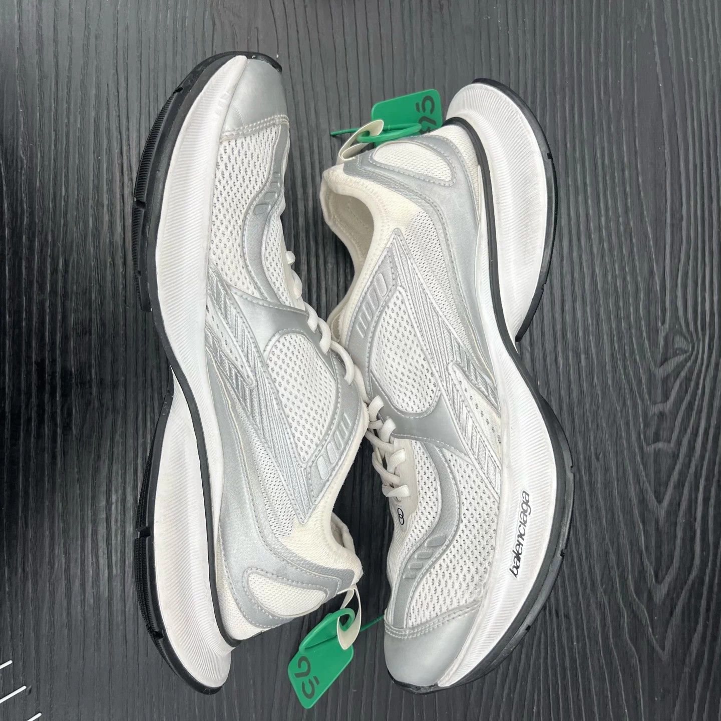 Balenciaga Balenciaga Circuit Silver 44 Size US 11 / EU 44 - 3 Thumbnail