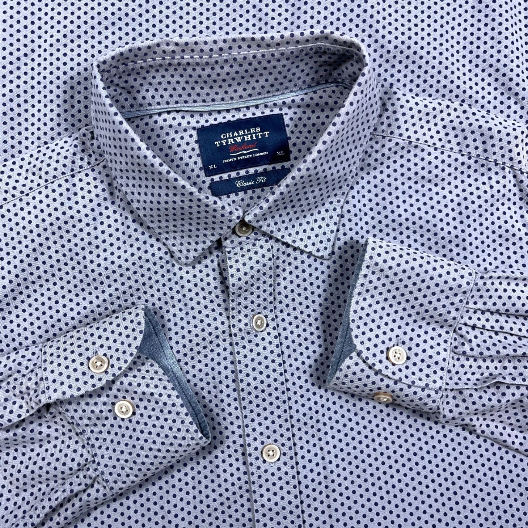 Charles Tyrwhitt Charles Tyrwhitt Shirt Men XL Gray Blue Weekend Button Up Classic Fit Polka Dot Size US XL / EU 56 / 4 - 2 Thumbnail