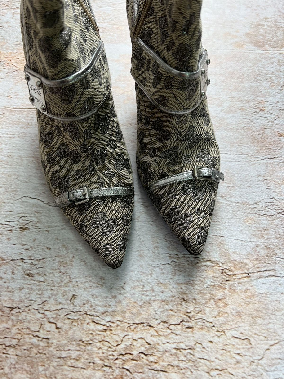 Guess × Vintage GUESS vintage canvas belted heels Size US 7 / IT 37 - 4 Thumbnail