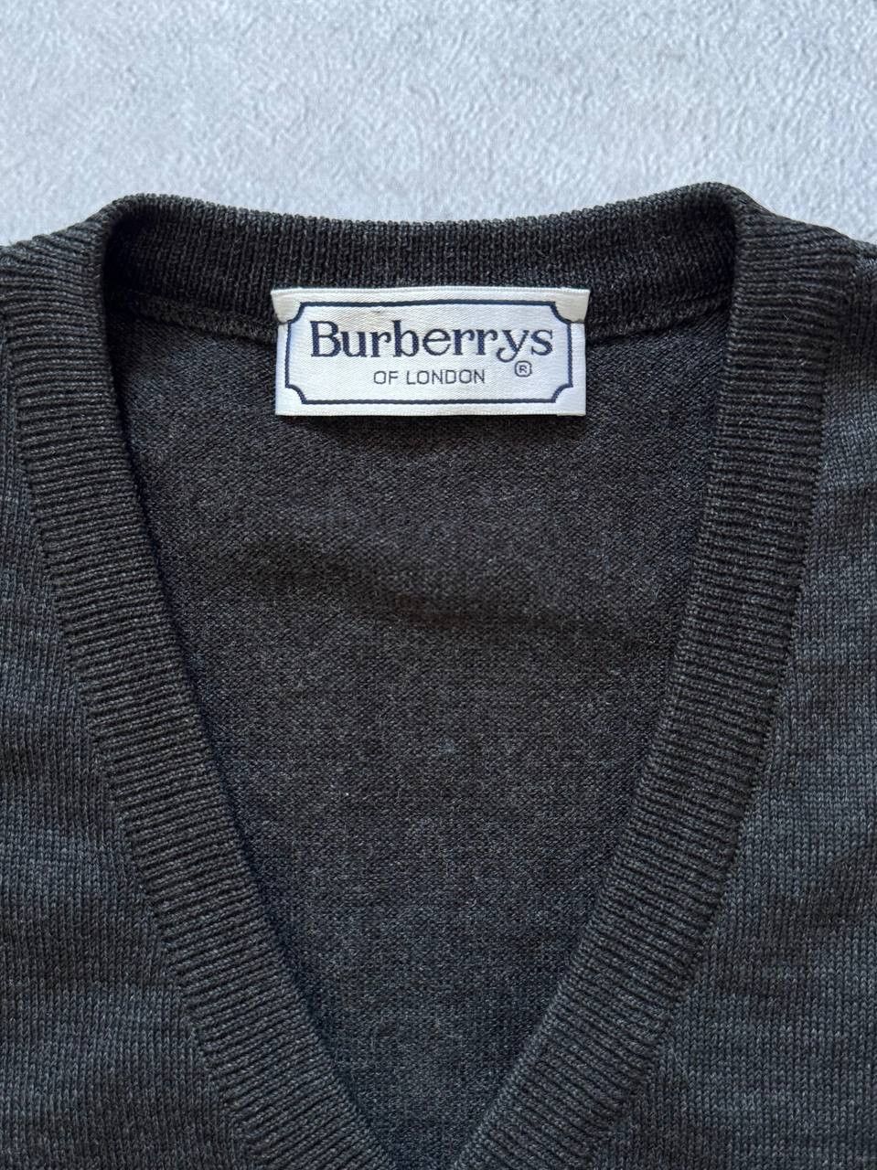 Burberry Vintage Burberrys Wool Knit Vest Sweater V-Neck Size US M / EU 48-50 / 2 - 5 Thumbnail