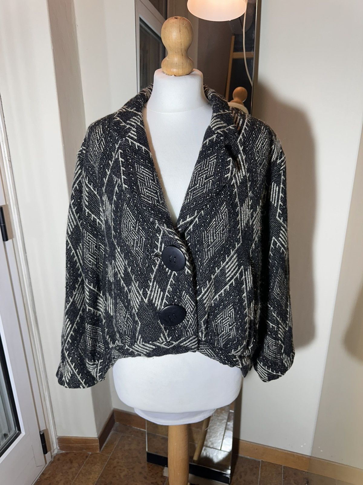 Yohji Yamamoto Magnificent short jacket in jacquard pattern Yohji Yamamoto Size M / US 6-8 / IT 42-44 - 1 Thumbnail