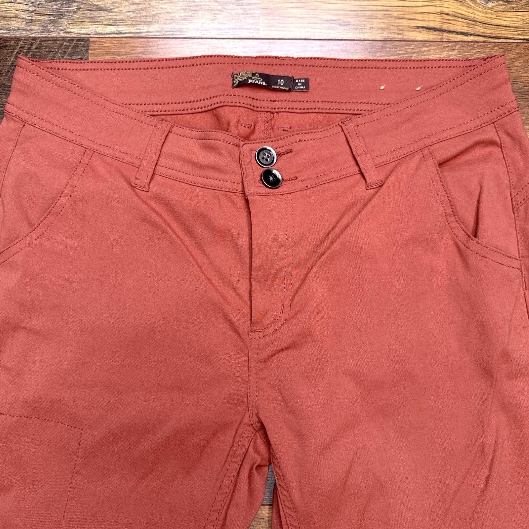 Prana VINTAGE? No — Prana Convertible Hiking Pants Womens 10 Lava Red Mid Rise Stretch Performance Pants Regular Women Size 32" / US 10 / IT 46 - 2 Thumbnail