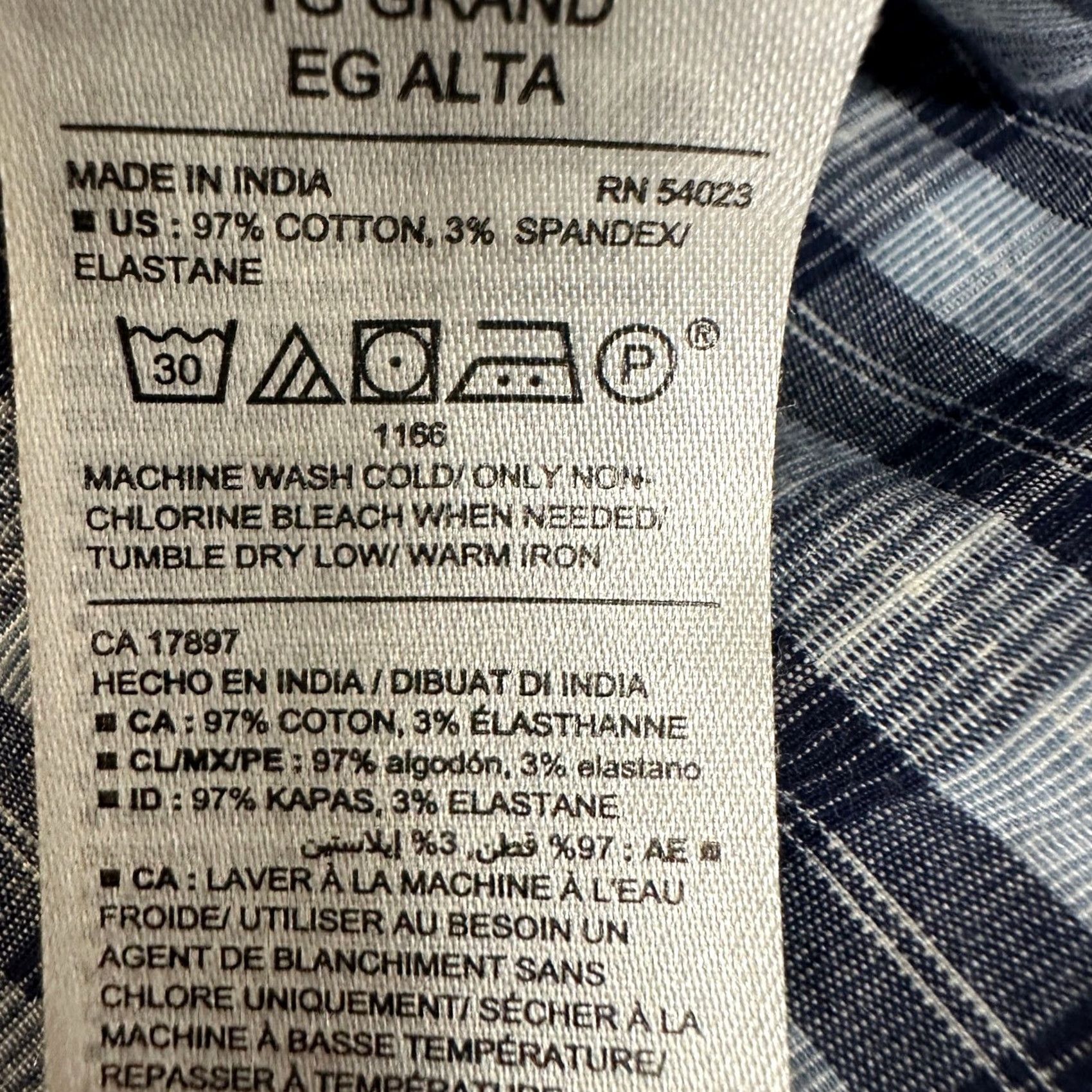 Old Navy Old Navy Men The Classic Shirt XL Tall Blue Plaid Button Down Pocket Stretch NEW Size US XL / EU 56 / 4 - 5 Thumbnail
