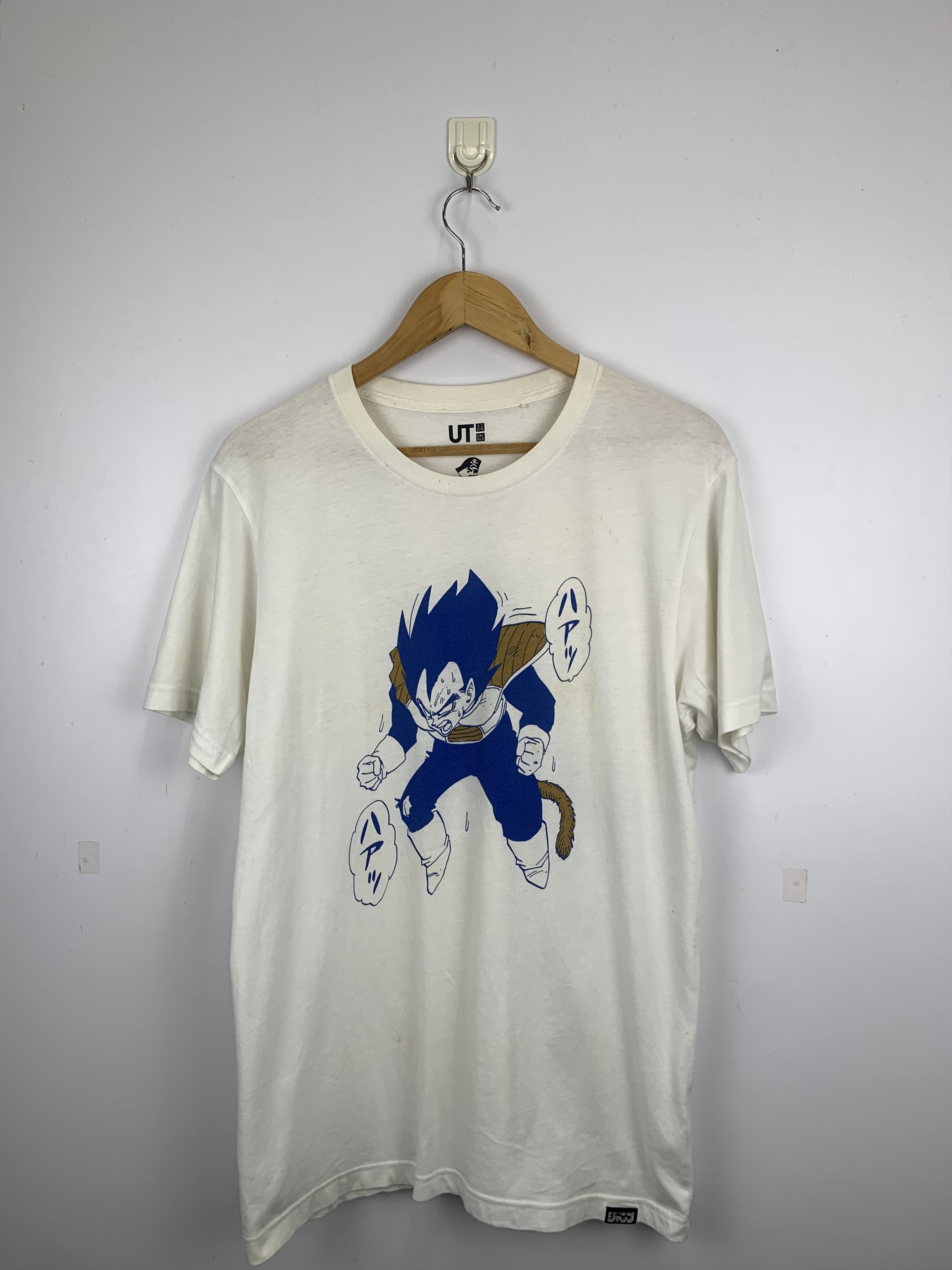 Uniqlo Uniqlo Dragonball Super Saiyan Tee TA0085 Size US L / EU 52-54 / 3 - 1 Thumbnail