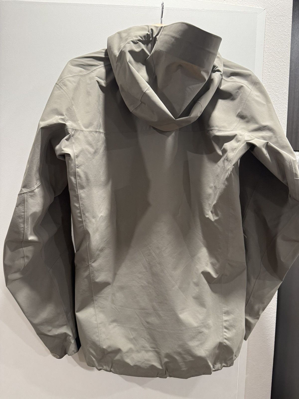 Arc'teryx Arcteryx Beta SV Distortion | Grailed