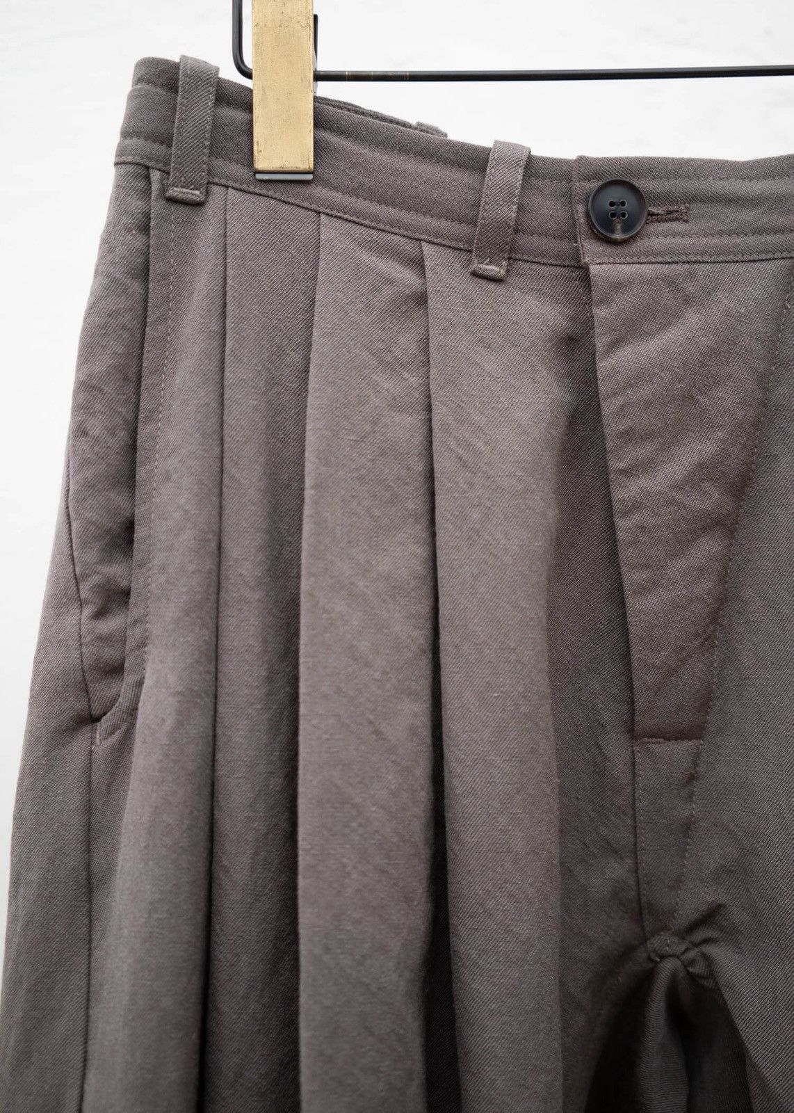 Jan Jan Van Essche Jan Jan Van Essche #76 Wide Pleated Dove Wool Linen Trousers Size US 30 / EU 46 - 4 Thumbnail