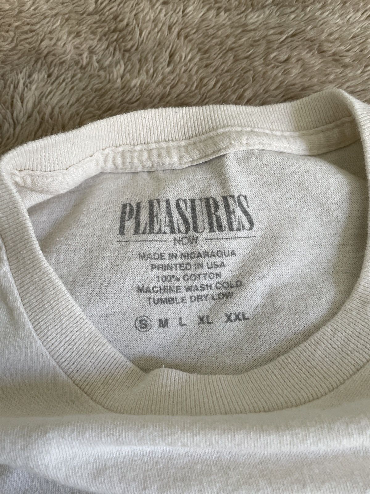 Pleasures PLEASURES "Mistakes” Tee Size US S / EU 44-46 / 1 - 2 Thumbnail