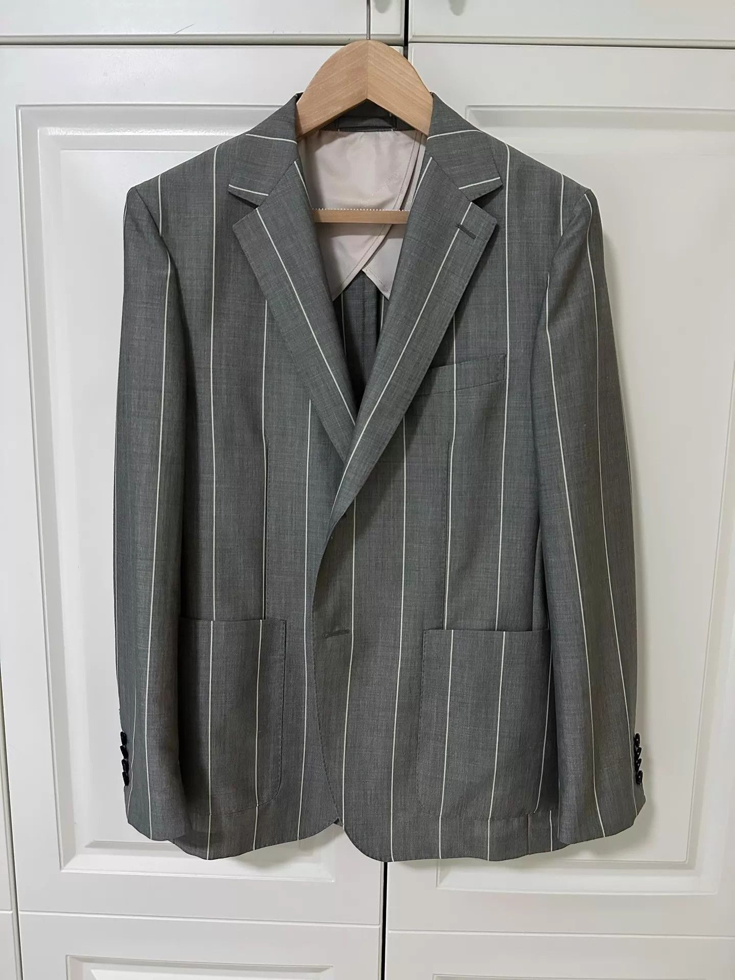 Salvatore Ferragamo Gray Pinstripe Formal Blazer Size US M / EU 48-50 / 2 - 1 Thumbnail