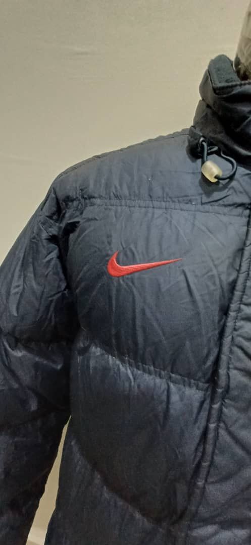 Nike Vintage NIKE T90 FC BARCELONA TRAINING PUFFER JACKET Size US M / EU 48-50 / 2 - 6 Thumbnail