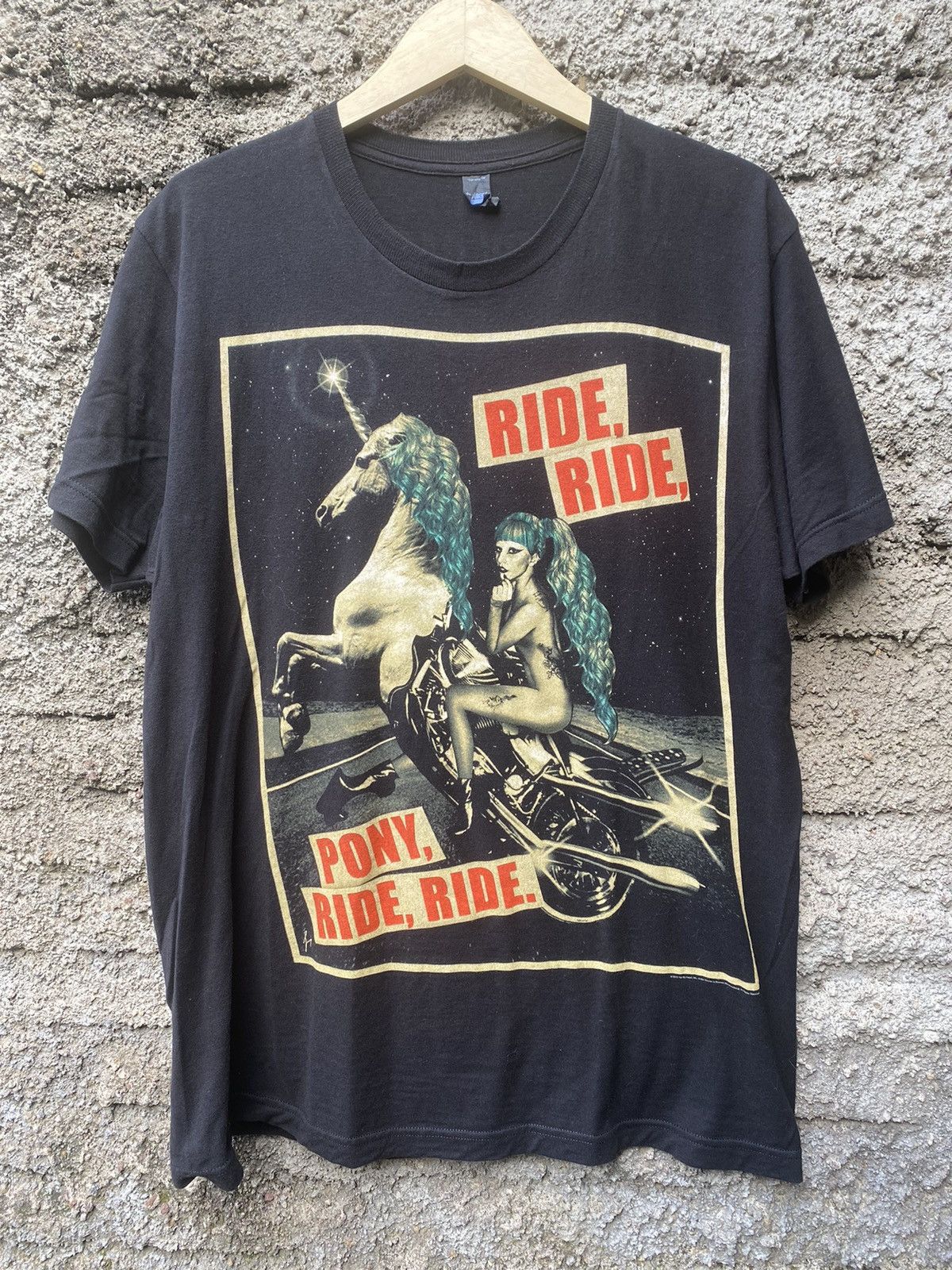 Band Tees Vintage Lady Gaga born this way tour Shirt Size US L / EU 52-54 / 3 - 1 Thumbnail