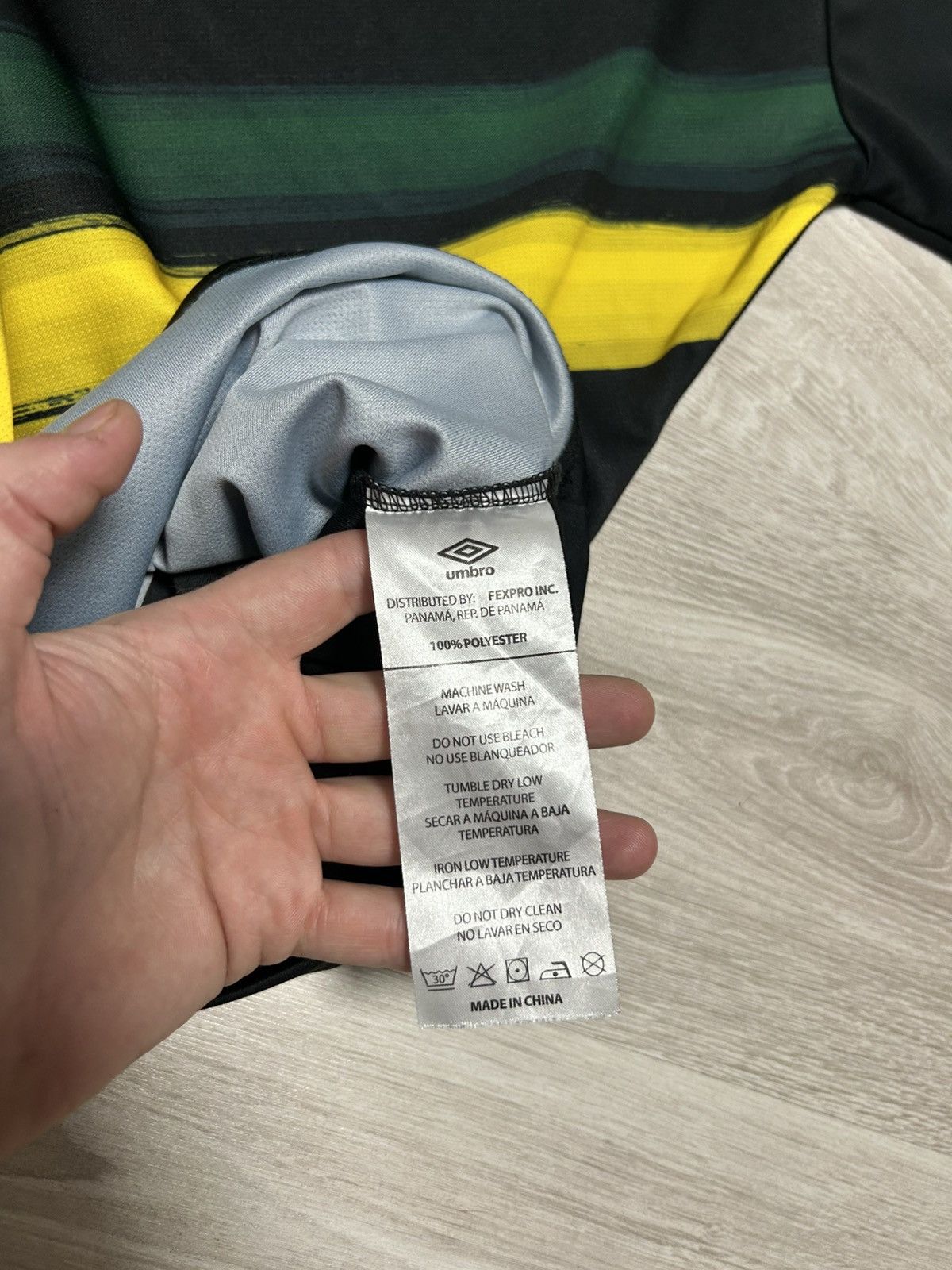Umbro Umbro Jersey National Team Jamaica Training shirt size M Size US M / EU 48-50 / 2 - 11 Thumbnail