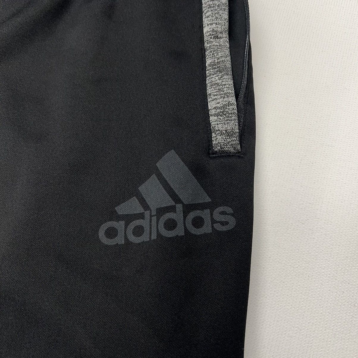 Adidas Adidas Sweat Pants Black Climawarm Fleece Lined Zip Ankle Size US 32 / EU 48 - 6 Thumbnail