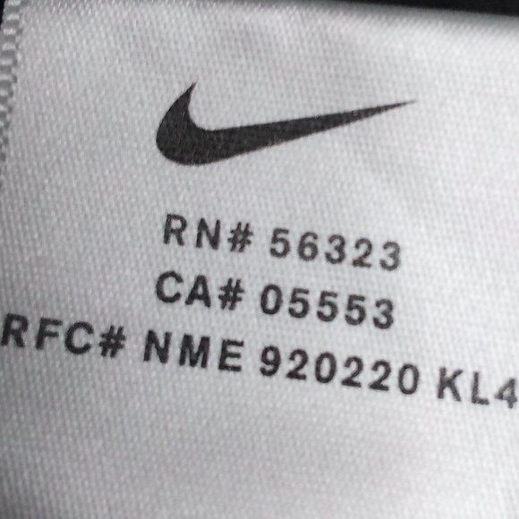 Nike Vintage Nike Oregon Ducks T-Shirt Mid Swoosh Travis Scott Size XL / US 12-14 / IT 48-50 - 4 Thumbnail