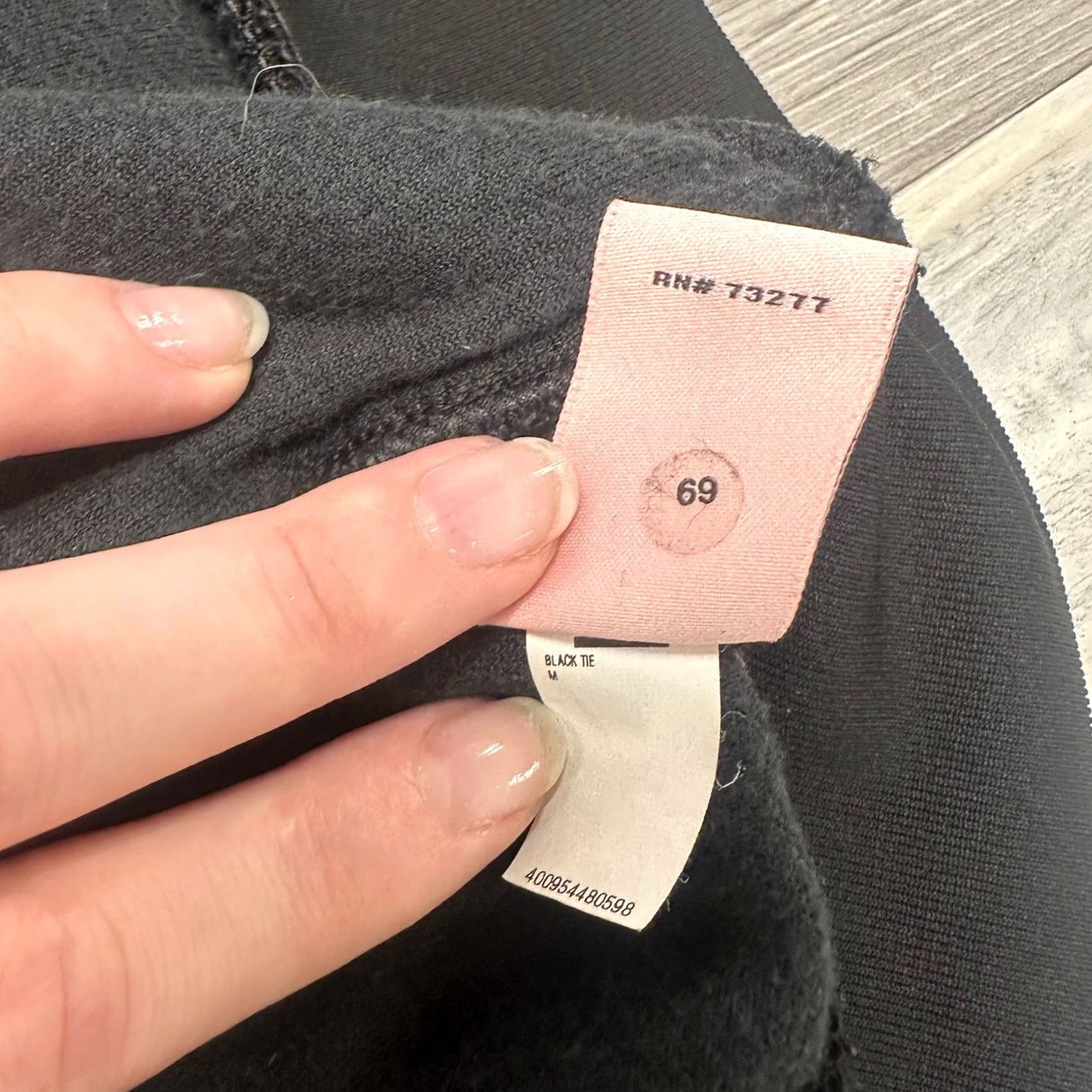 Juicy Couture VINTAGE Juicy Couture Black Womens M Velour Track Jacket Full Zip Hooded Streetwear Glow 2000s Womens Size M / US 6-8 / IT 42-44 - 6 Thumbnail