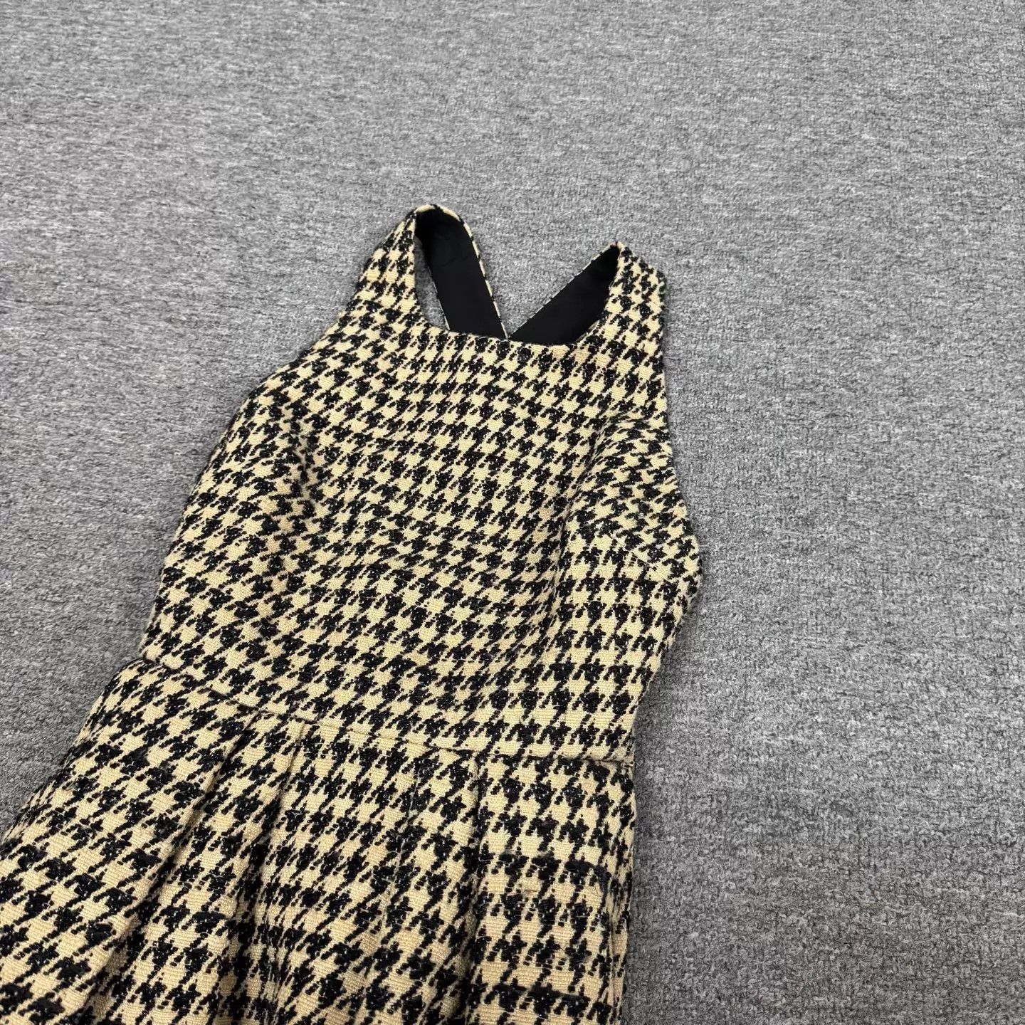 Dior Dior Prince of Wales Crisscross A-Line Tweed Dress Size XS / US 0-2 / IT 36-38 - 5 Thumbnail