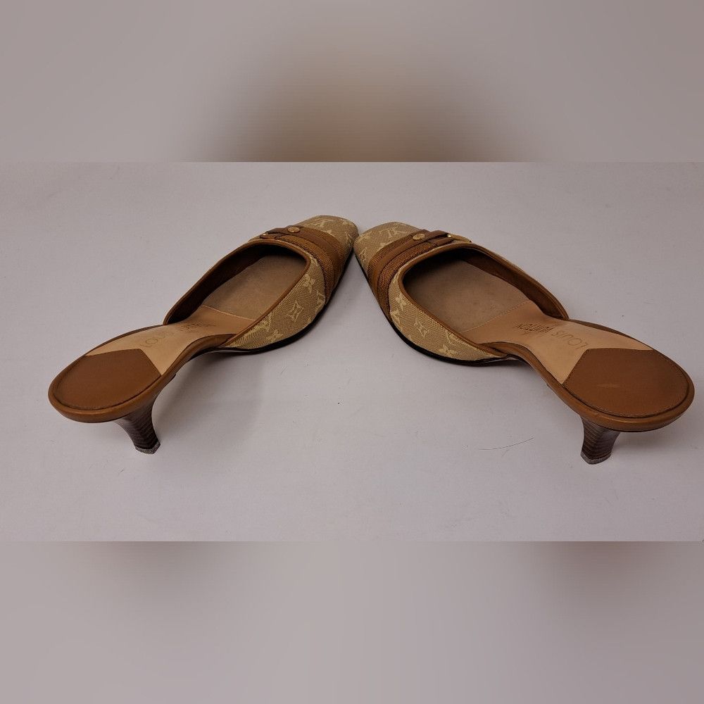 Louis Vuitton Louis Vuitton Women's Squared Toe Monogram Brown Pumps Size US 4.5 / IT 34.5 - 6 Thumbnail