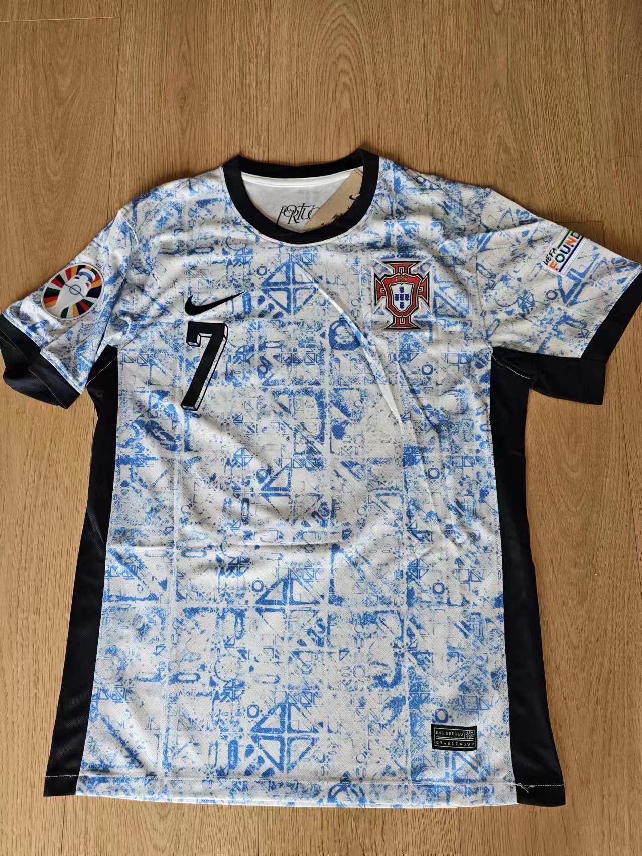 Other Euro Cup Portugal C Ronaldo Jersey Size US M / EU 48-50 / 2 - 1 Thumbnail